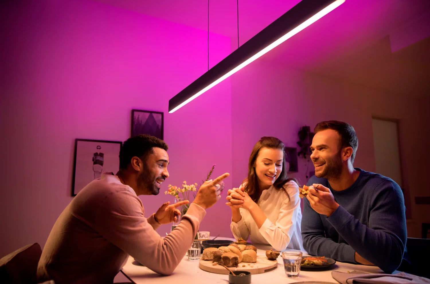 Philips Hue Ensis pendant light fitment.