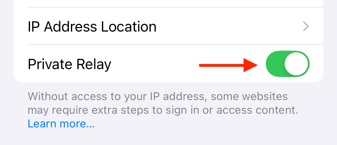 Private Relay toggle in iPhone settings.