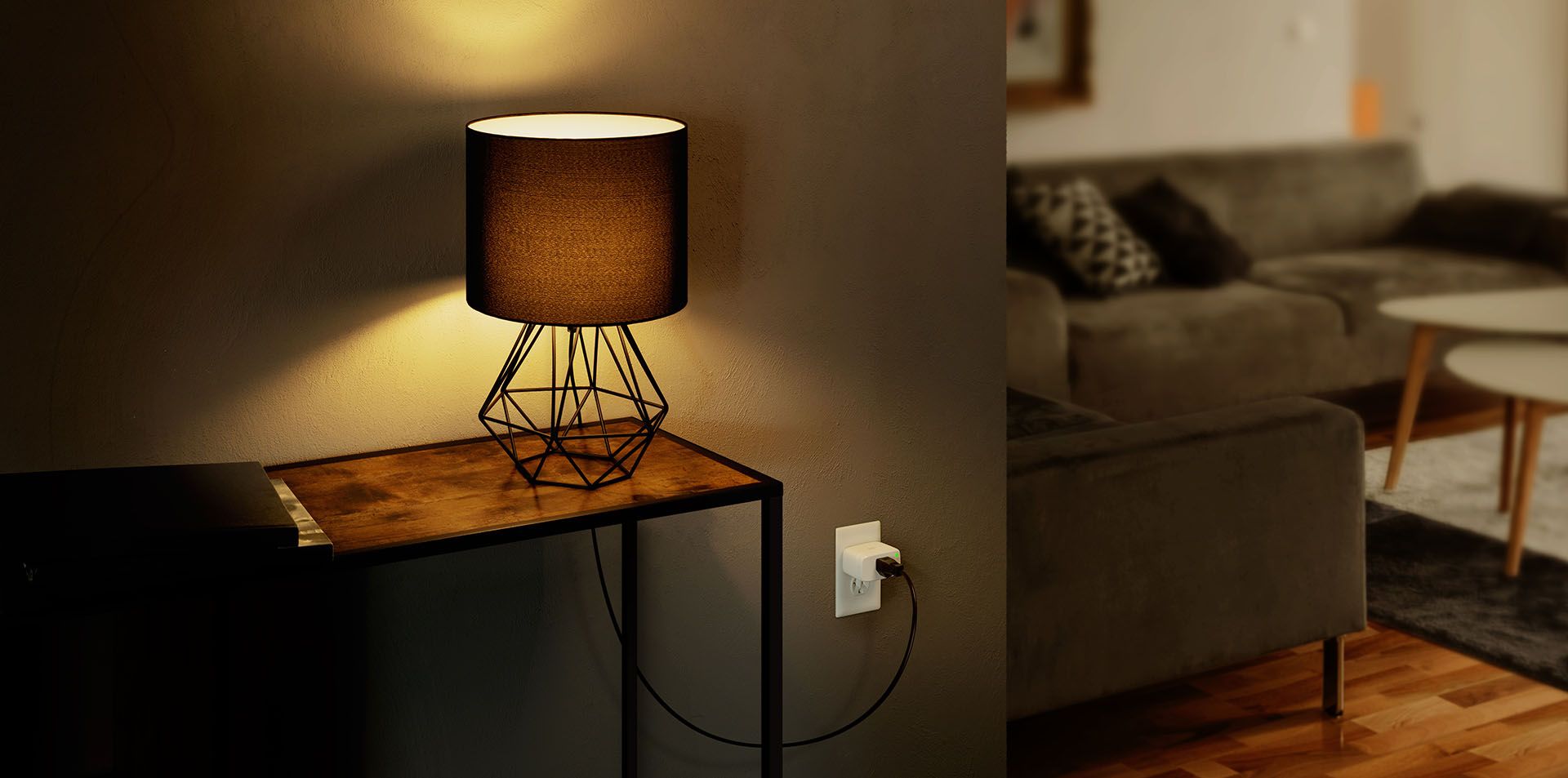 An Eve Energy smsrt plug powering a table lamp.