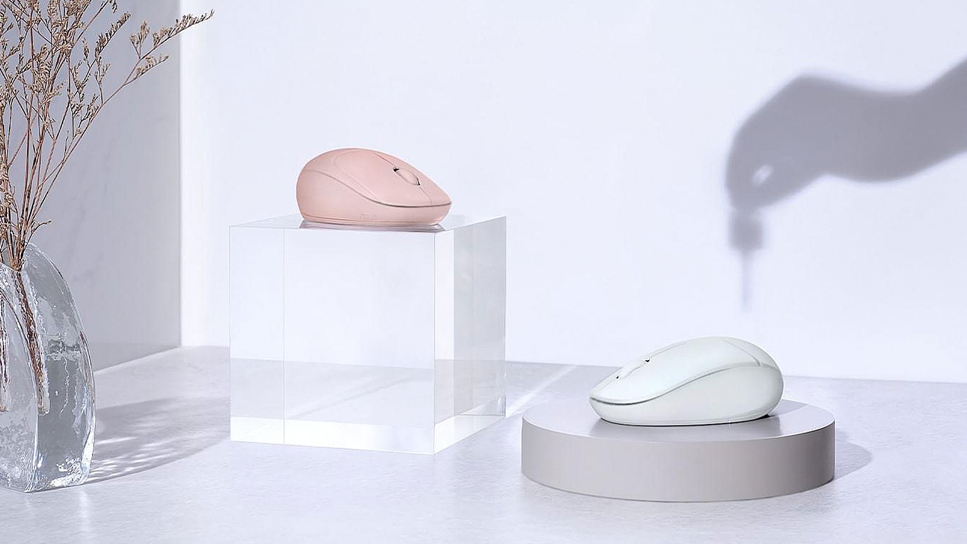 ASUS’ New Mouse Is an Essential Oil Diffuser (I’m Not Joking)