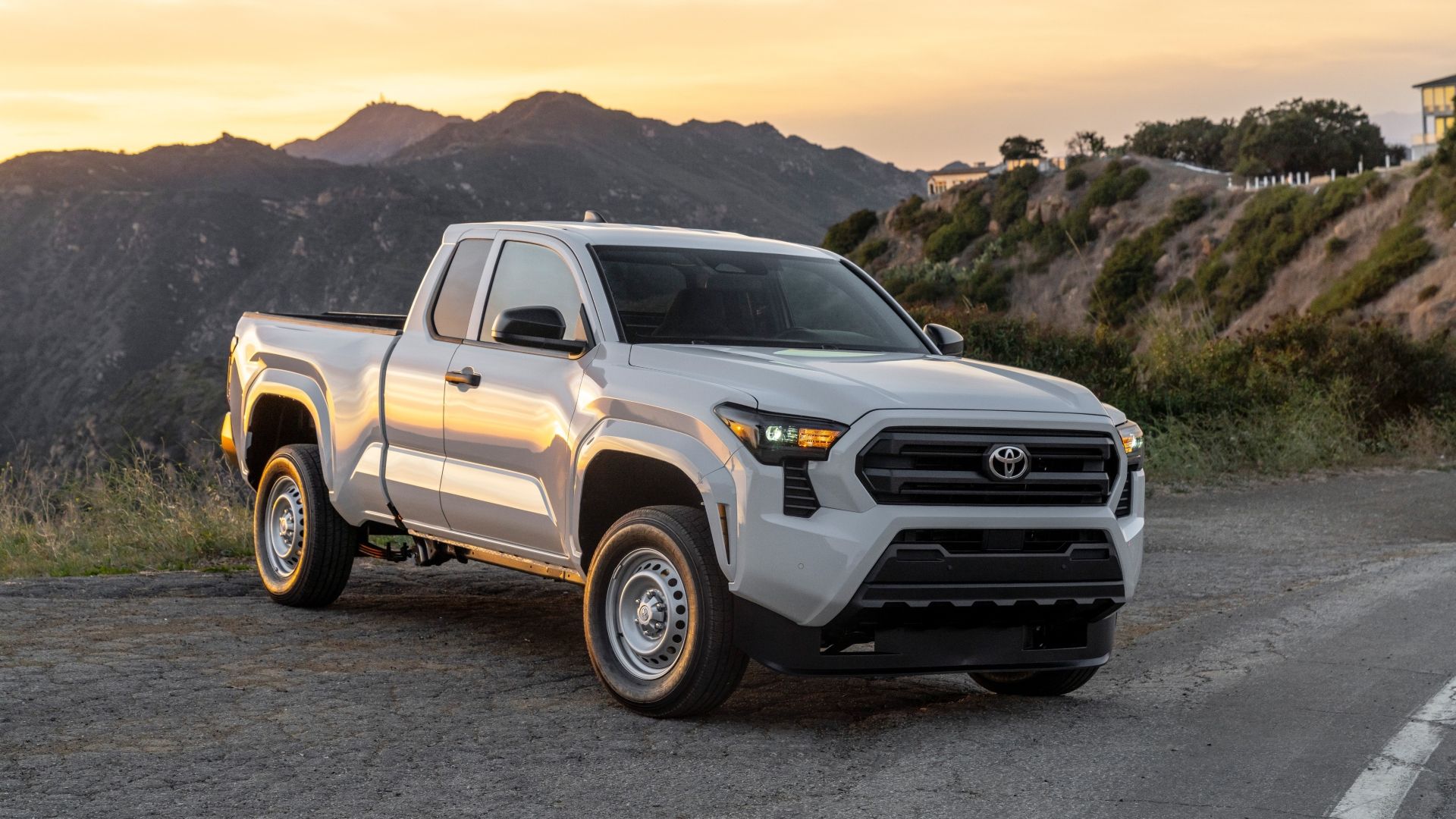 Front 3/4 shot of a 2025 Toyota Tacoma SR