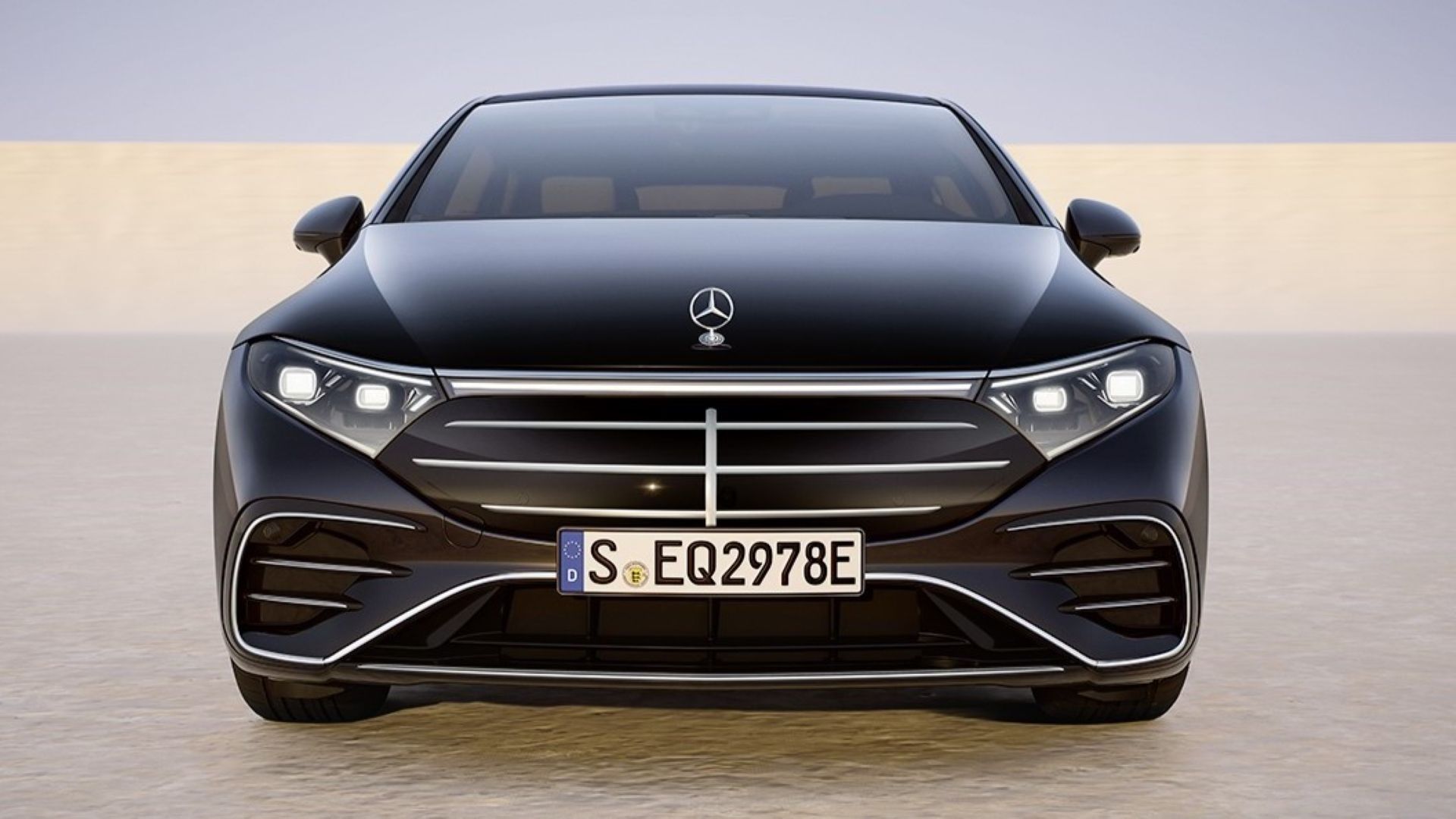 Head-on shot of the 2025 Mercedes-Benz EQS