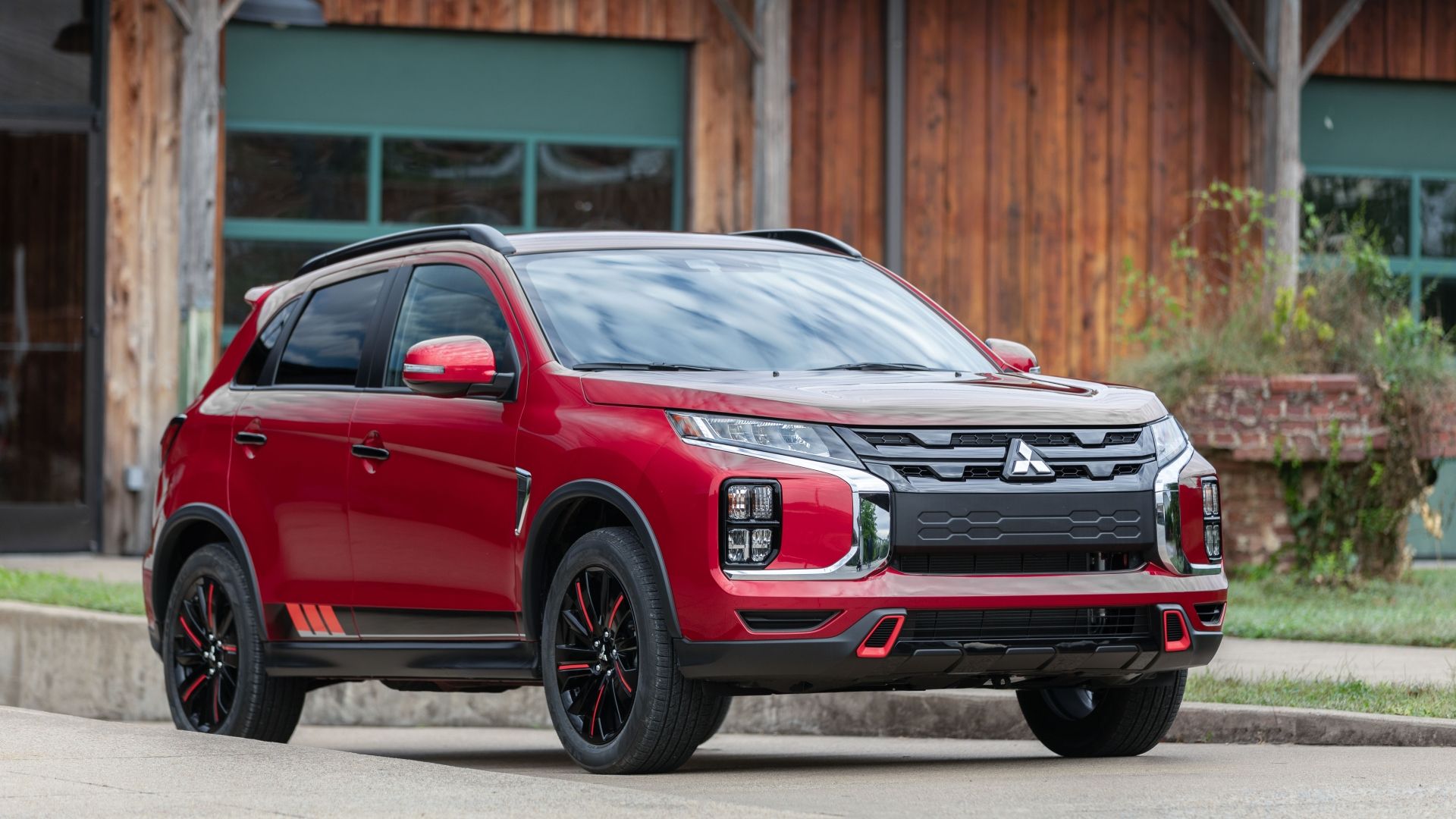 Front 3/4 shot of a 2021 Mitsubishi Outlander Sport