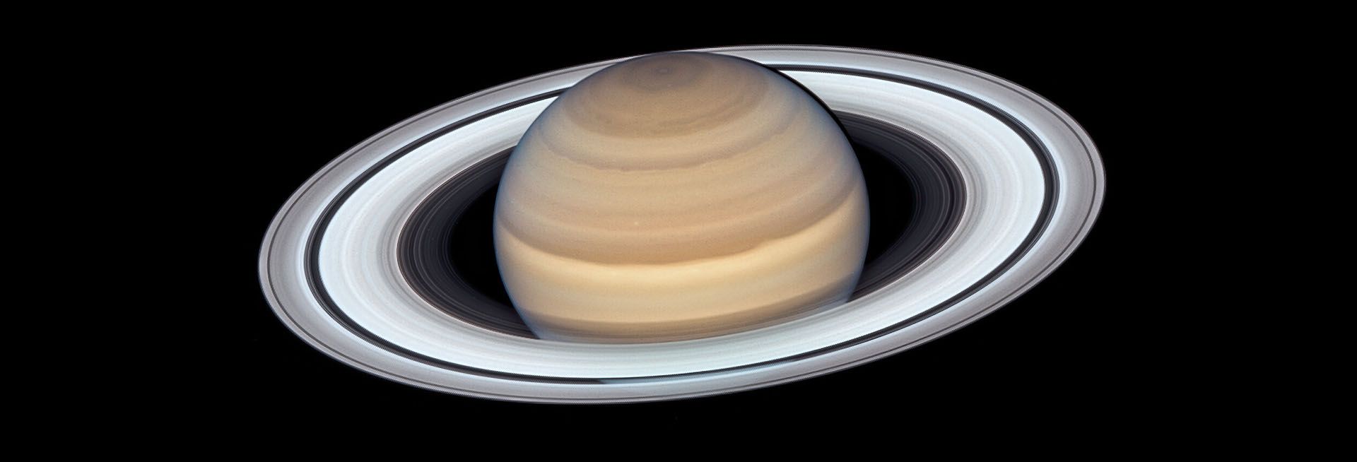 A photo of Saturn taken by the Hubble telescope.