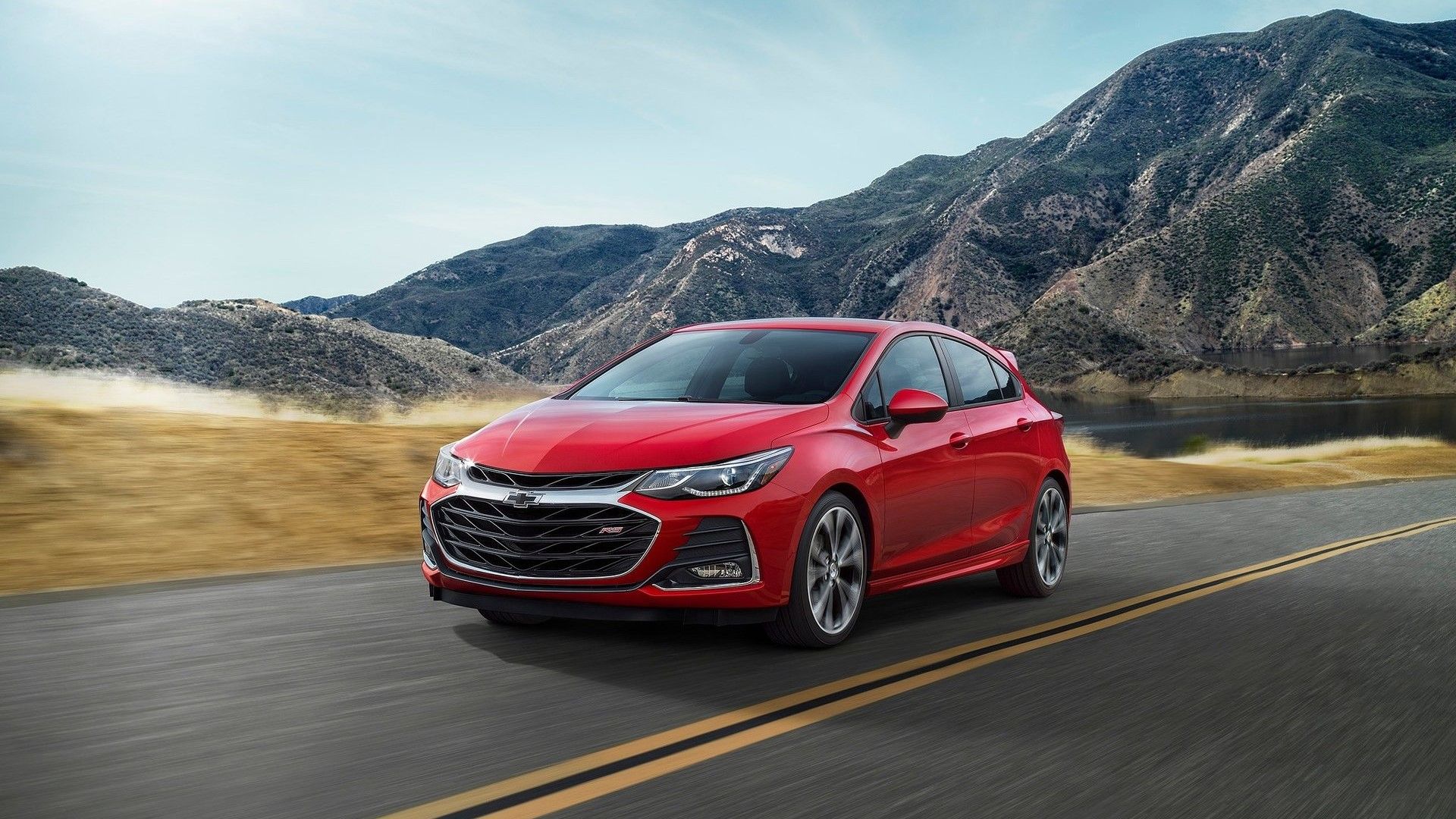 Front 3/4 shot of a 2019 Chevrolet Cruze