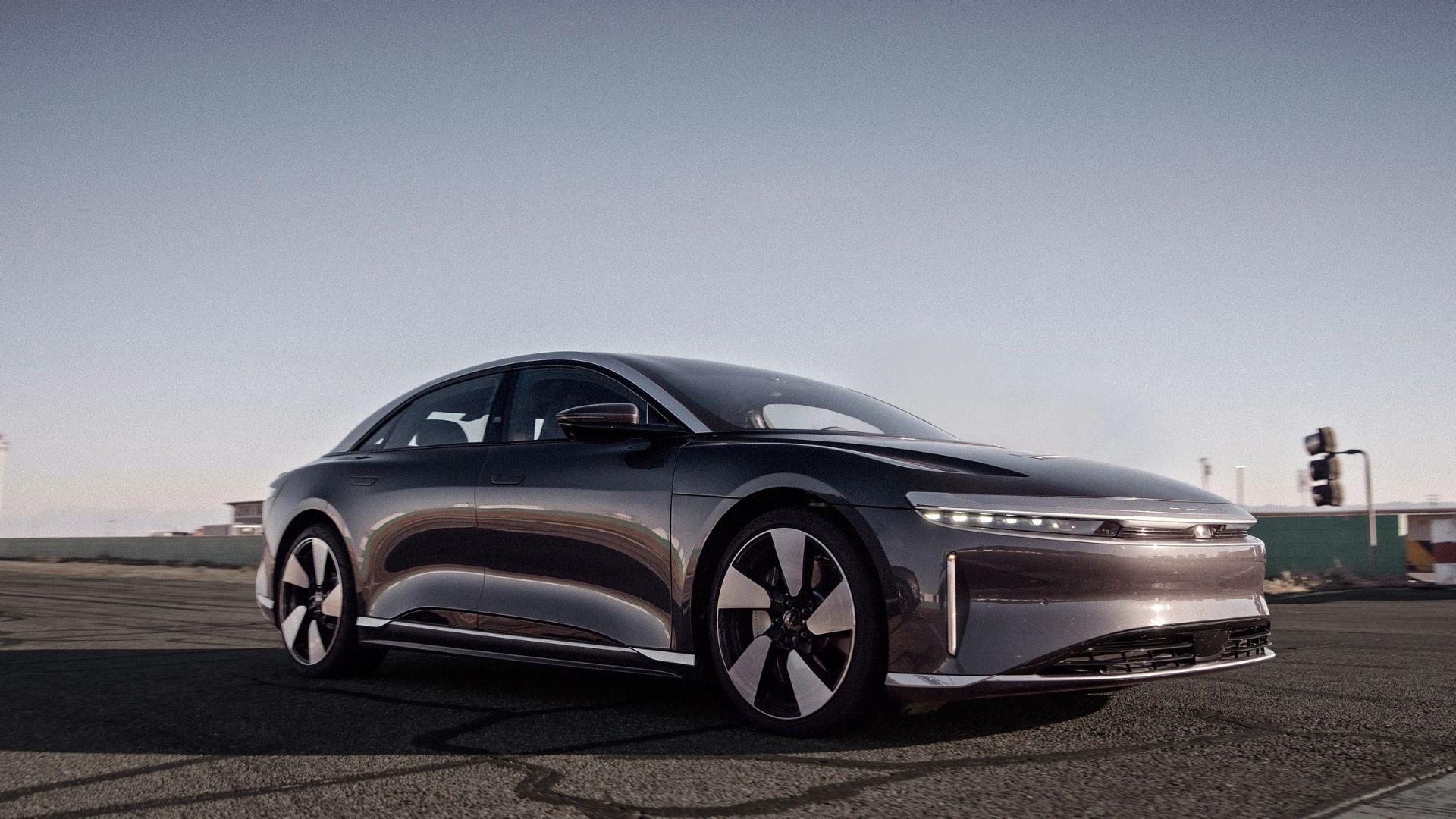 Side view of Lucid Air Grand Touring.