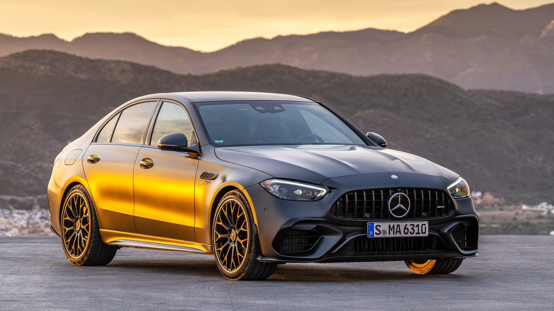 Front 3/4 shot of a 2024 Mercedes-AMG C63 E-Performance