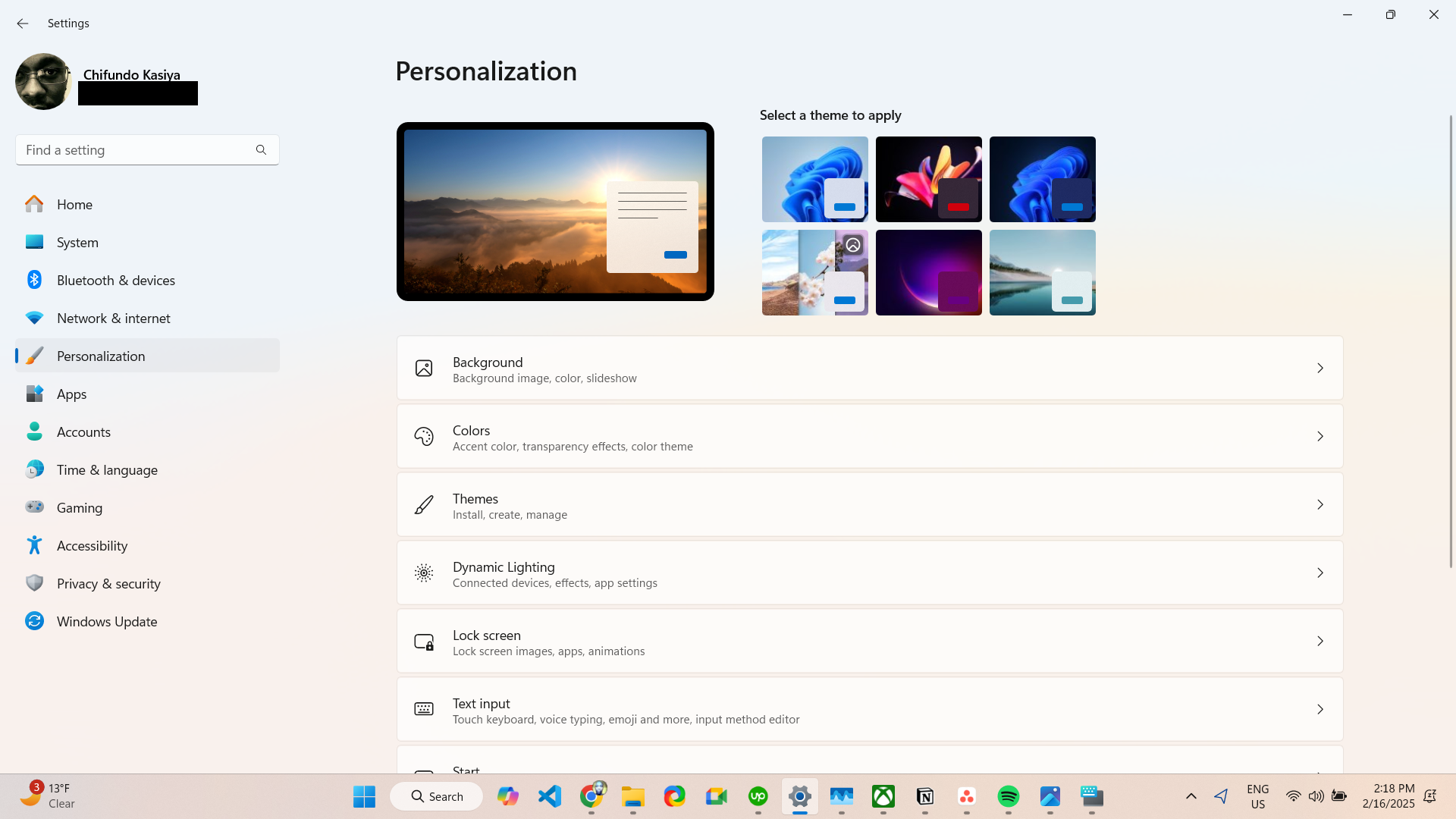 The Personalization screen in the Settings app in Windows 11.