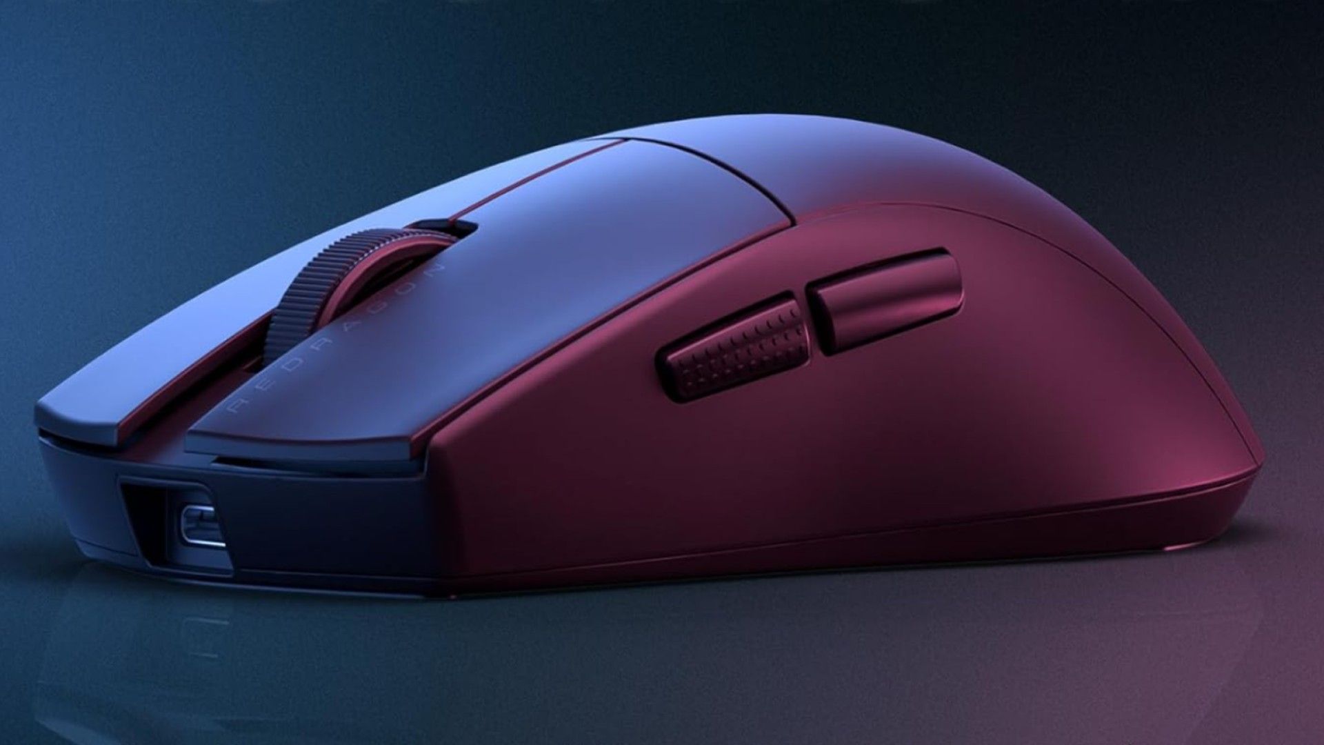 A picture of a Redragon M916 PRO ultralight gaming mouse. 