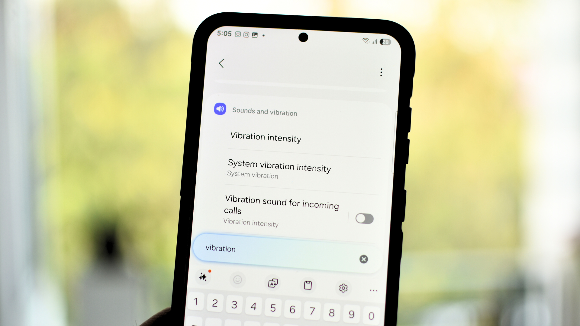 Image of the vibration intensity option on the Galaxy S25