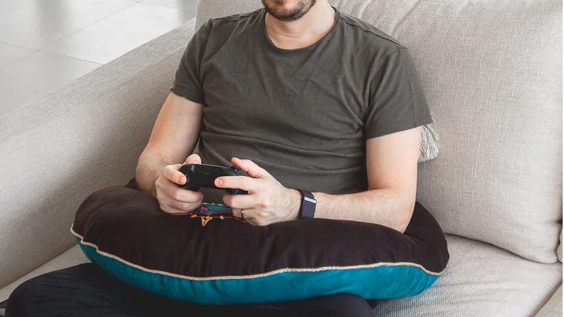 Valari gaming pillow.