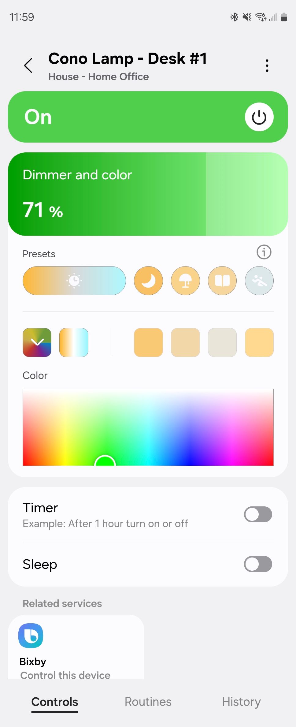 Управление умной лампой из приложения Samsung SmartThings.