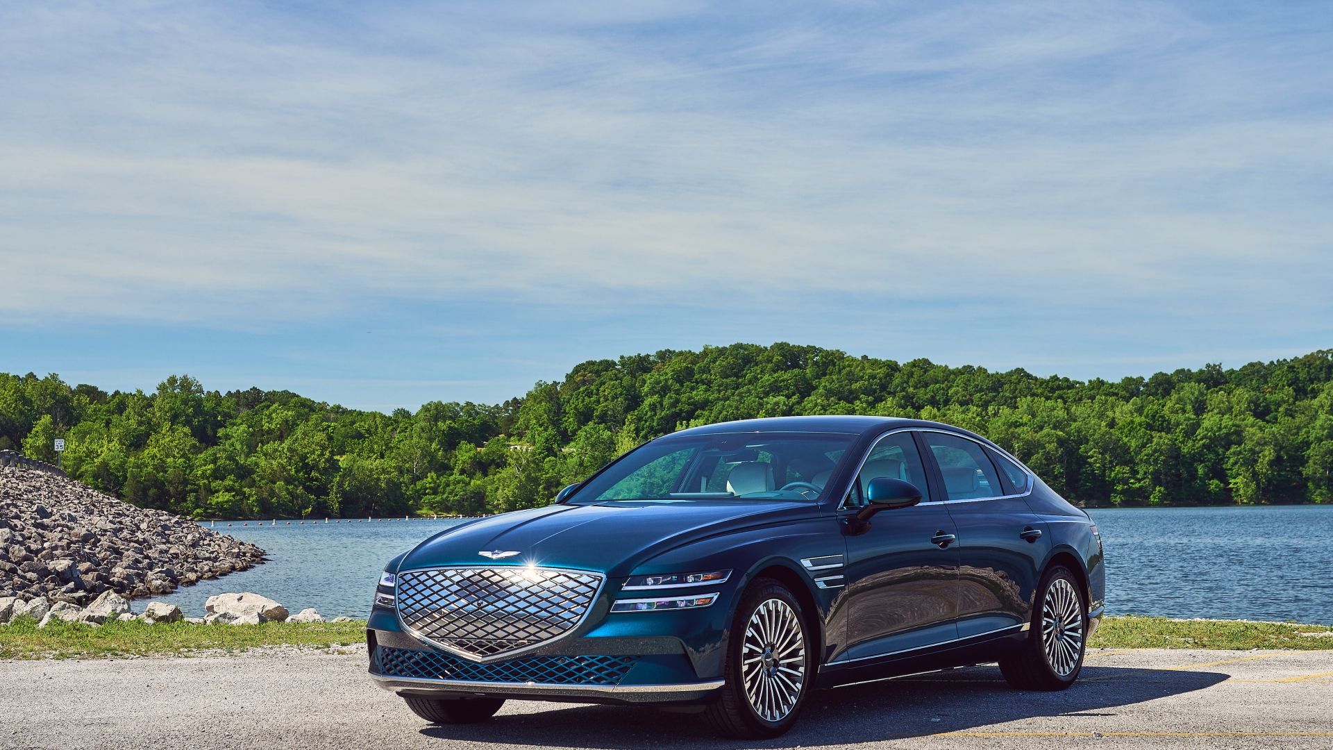 Front quarter view of the Genesis Electrified G80