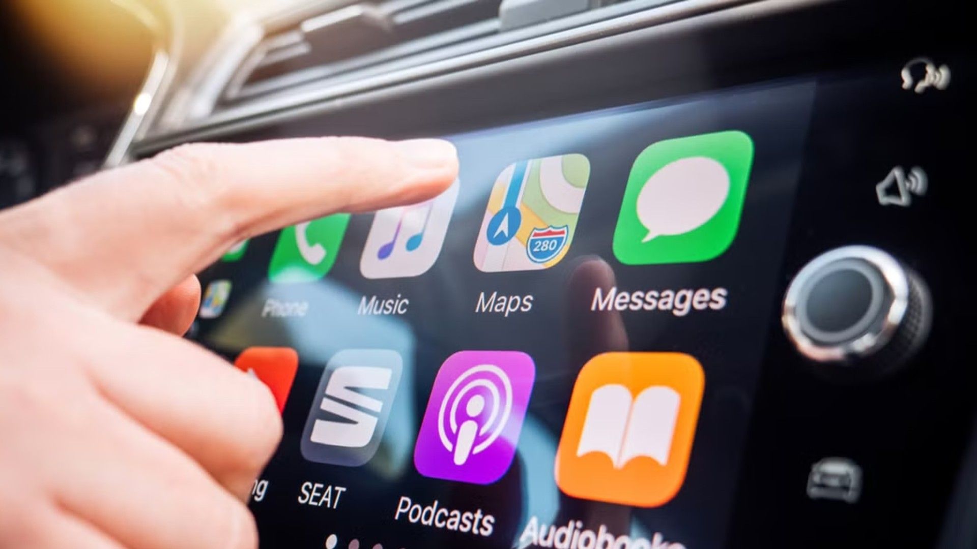 iOS 18.4 Finally Fixes Major CarPlay Problem for EV Owners