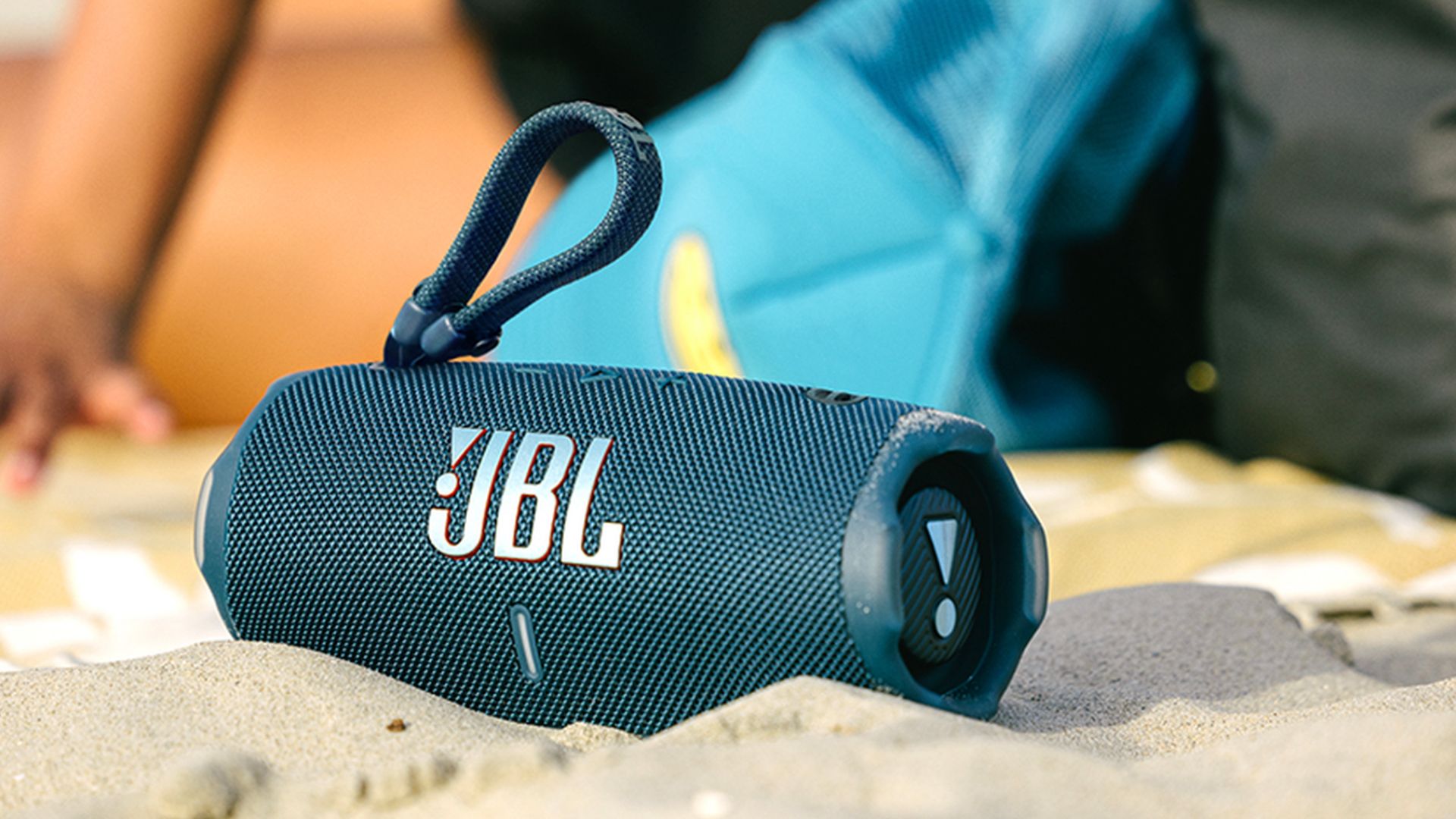 JBL's Charge 6 and Flip 7 Speakers Arrive With Booming Sound