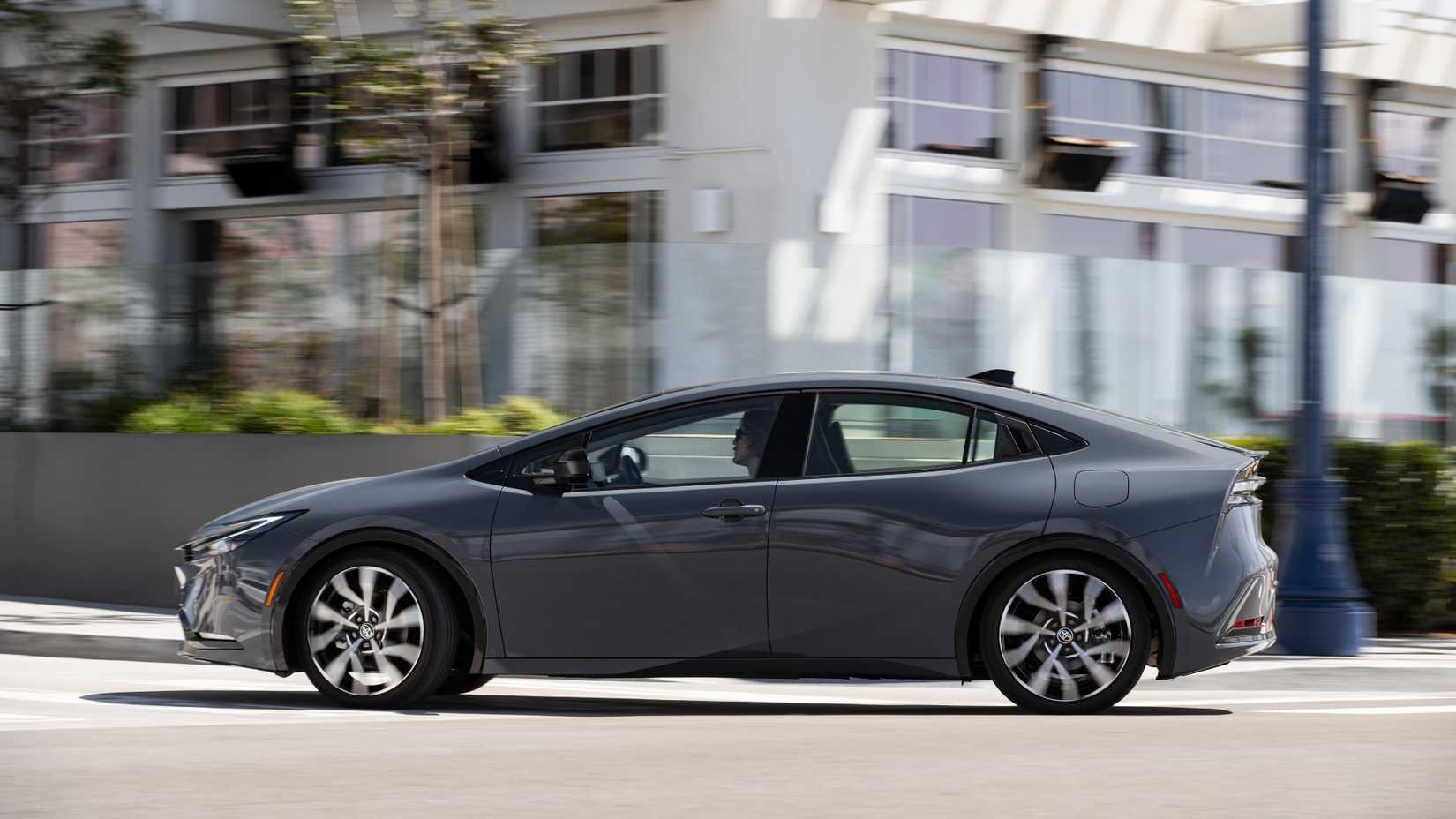 Side profile of a 2025 Toyota Prius PHEV