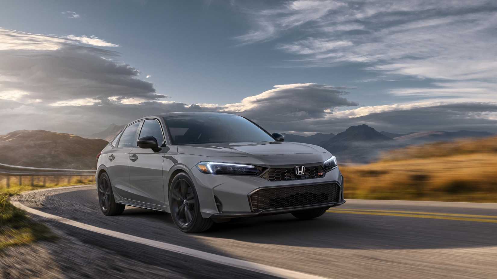 Front 3/4 shot of a 2025 Honda Civic Si