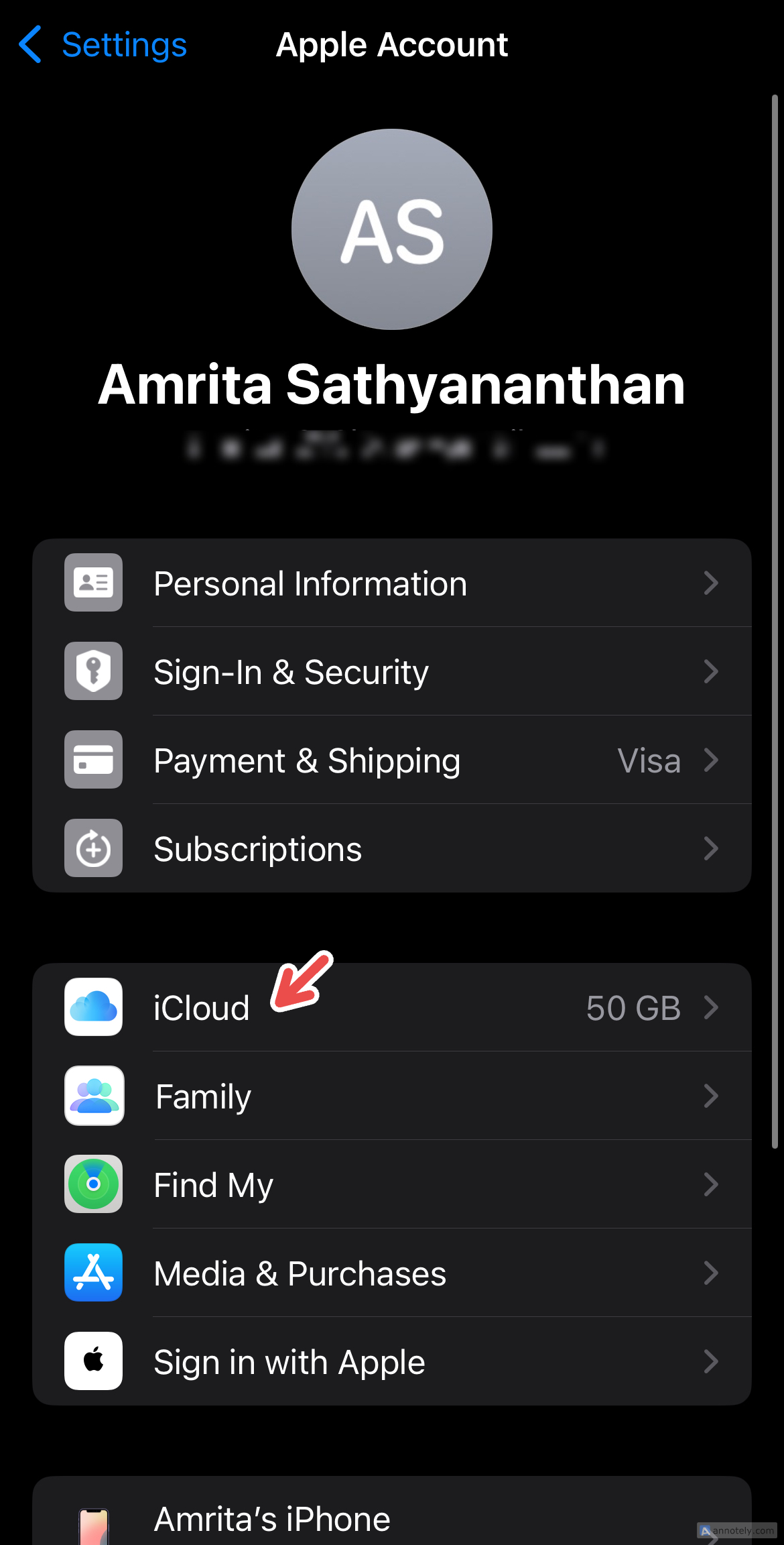 Acessando as configurações do iCloud no iPhone.
