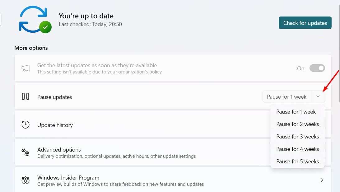 Pause Updates drop down menu in the Settings app.