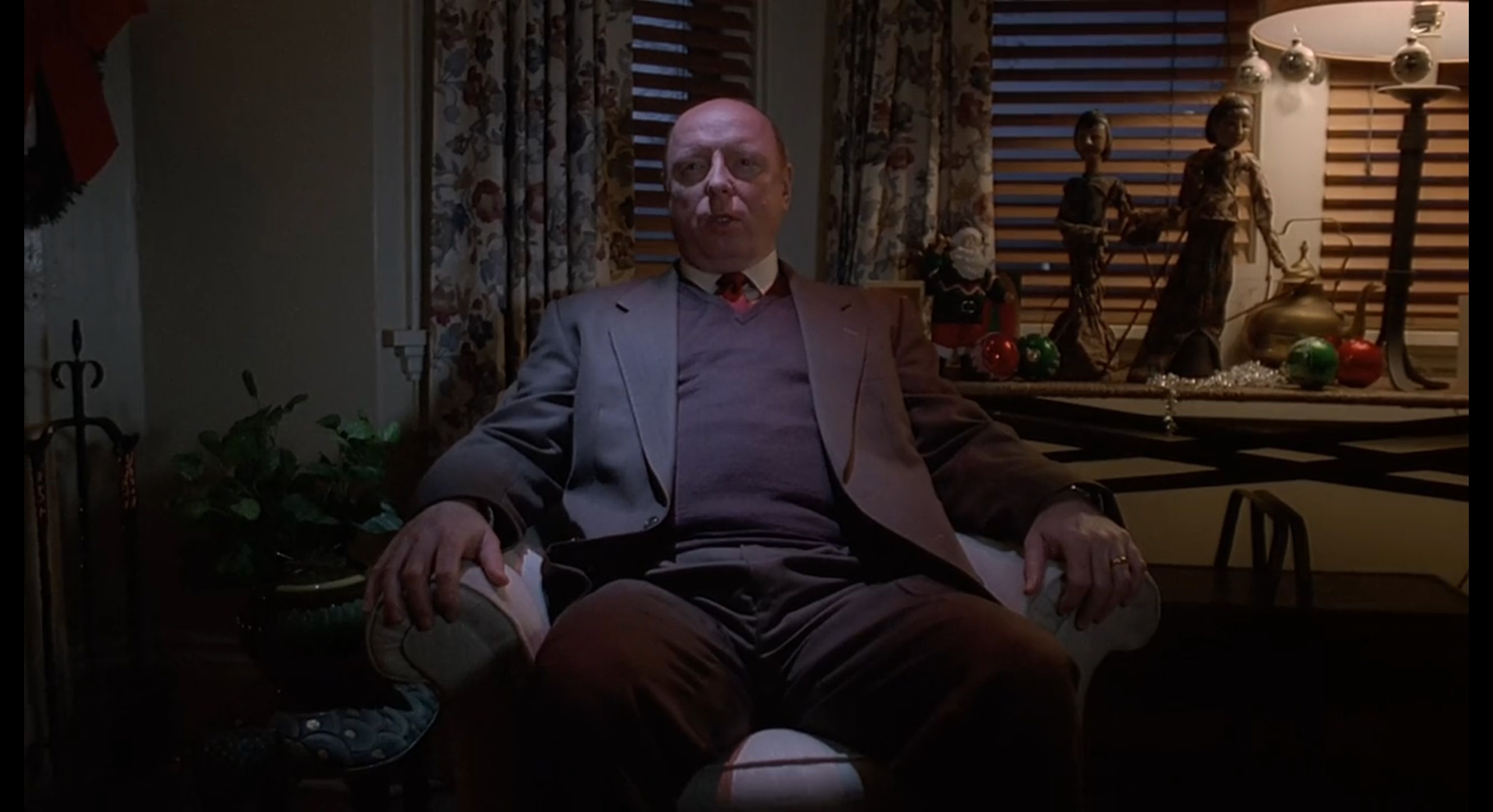 A scene from the X-Files episode Beyond the sea.