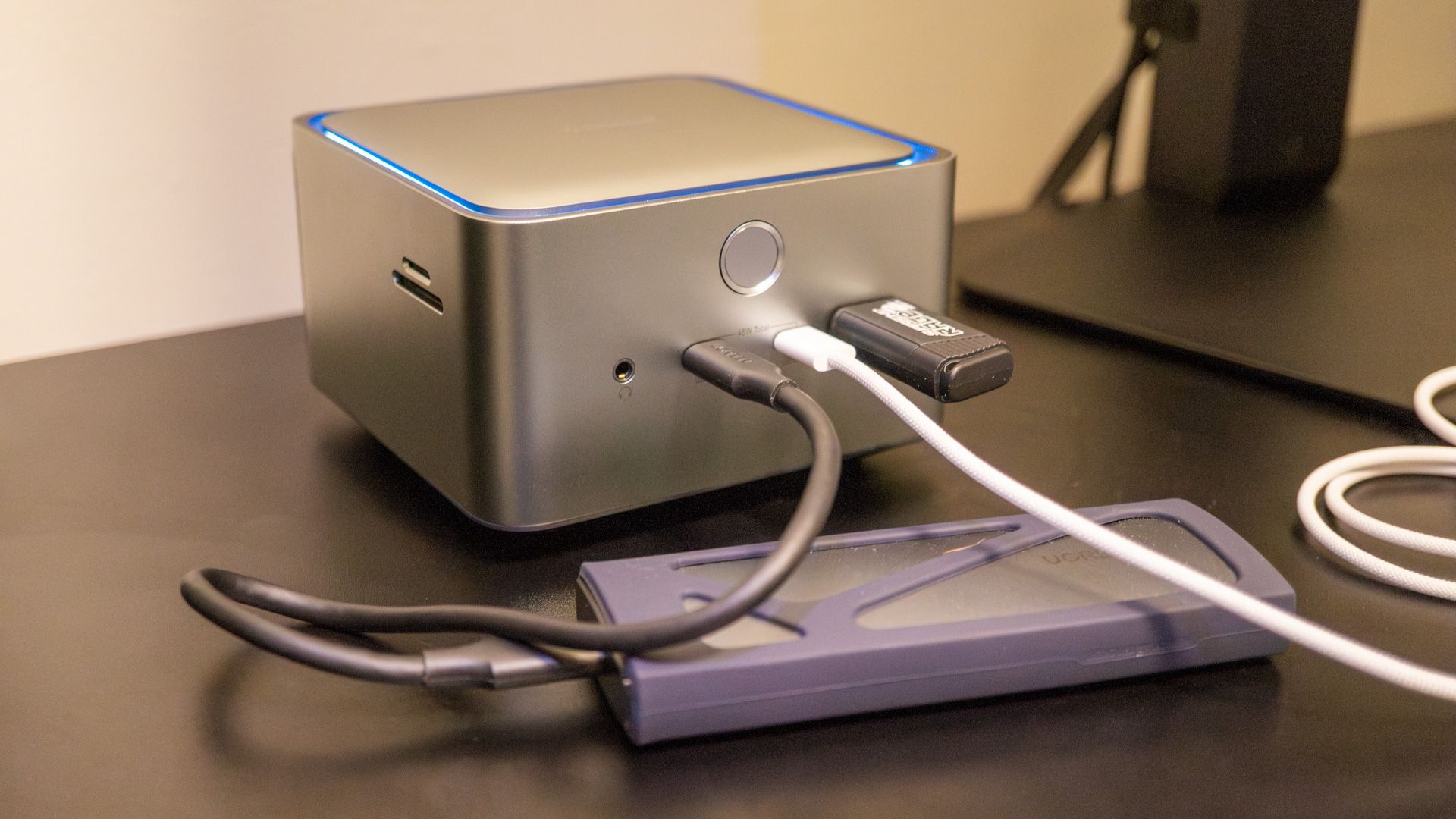 Anker Prime Docking Station with drives and cables connected.