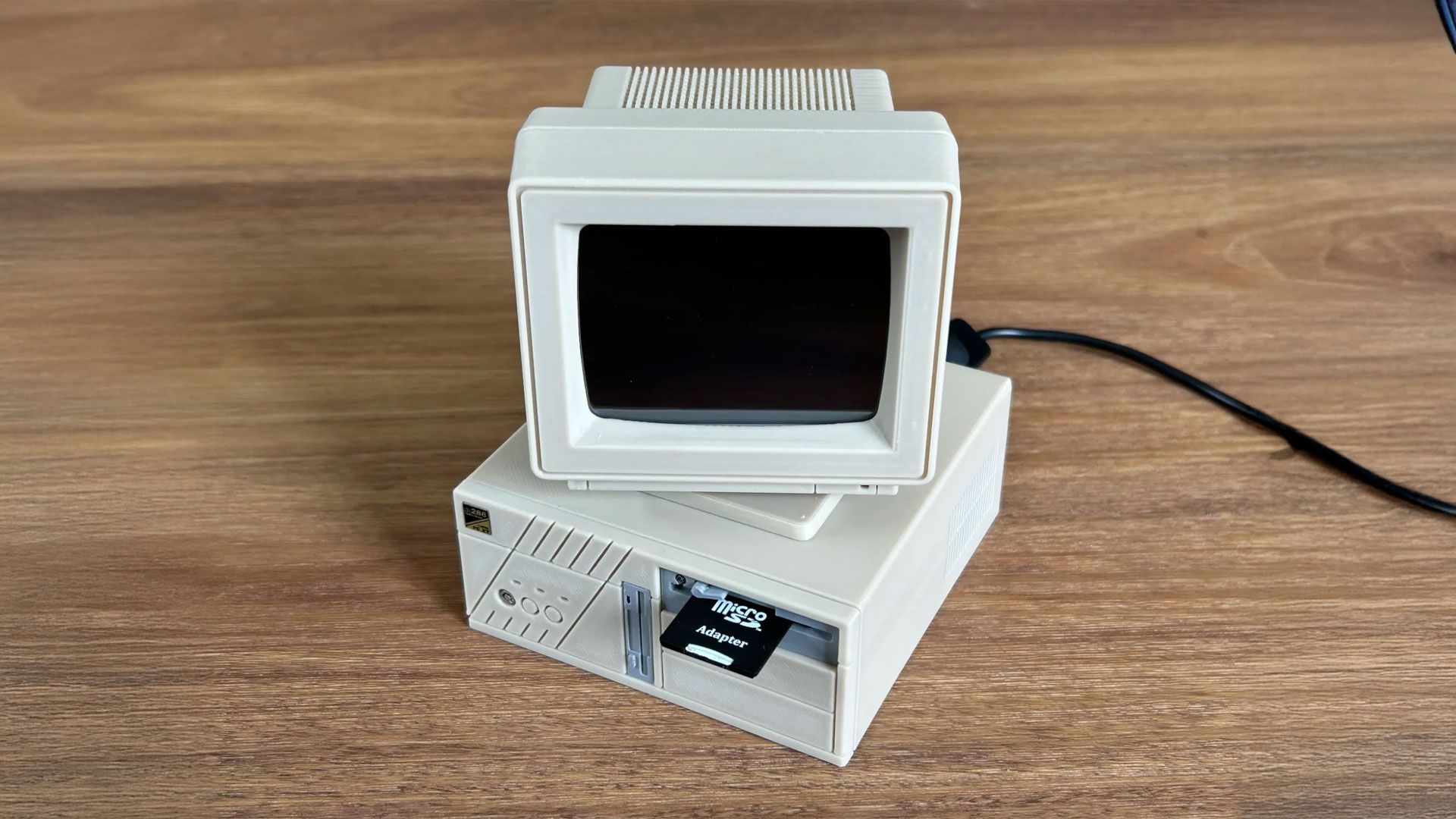 Old-style-PC-win-screen-based-on-on-the-R-R-Repberry-PI-3D-print.