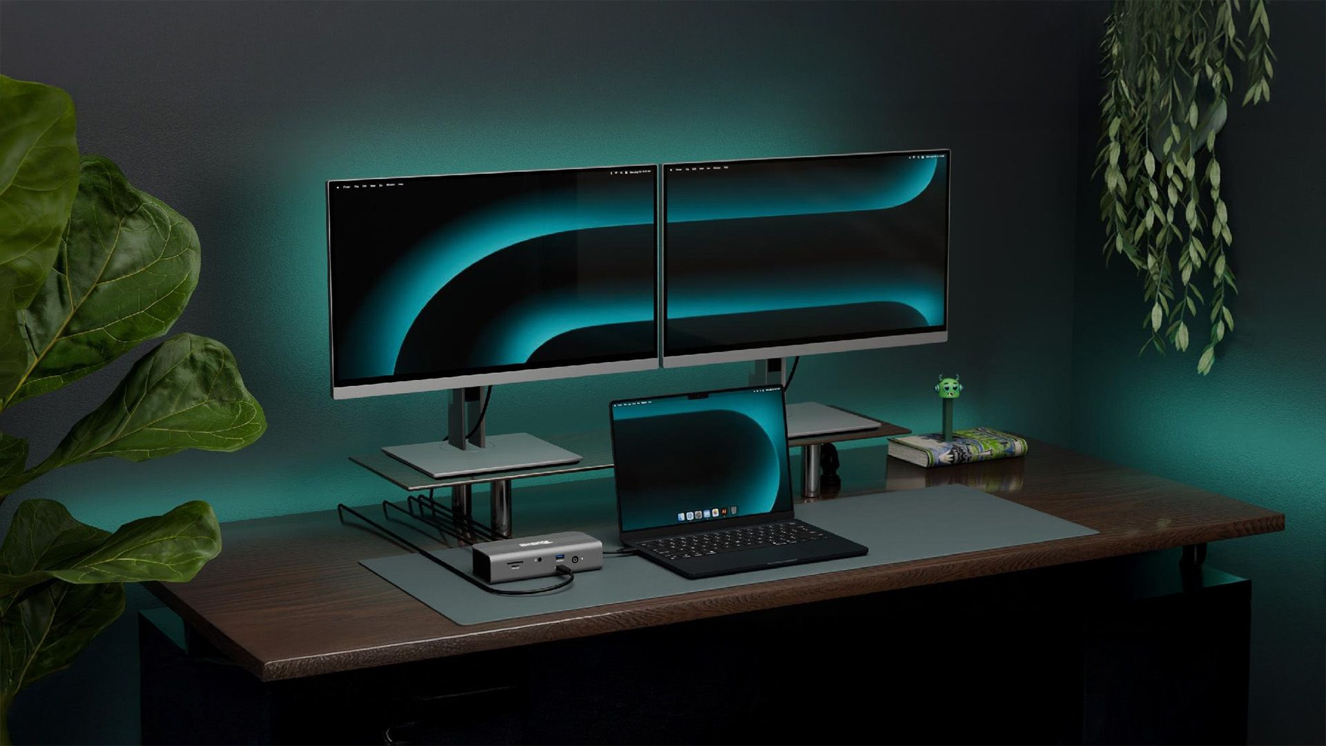 Plugable's Newest Thunderbolt 5 Hub Has a Whopping 11 Ports