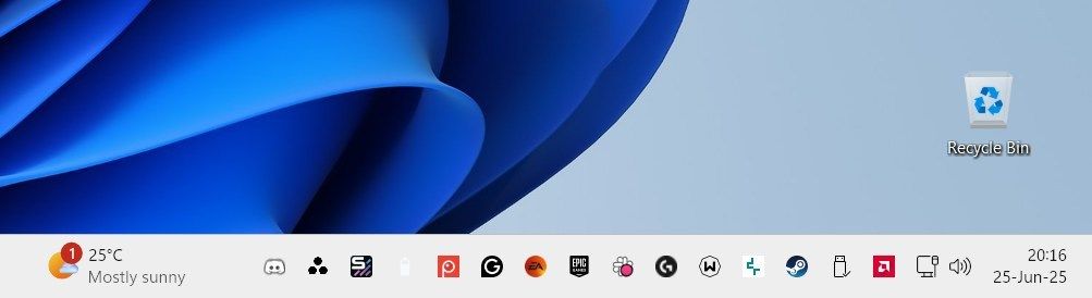 Numerous system tray icons in Windows 11.