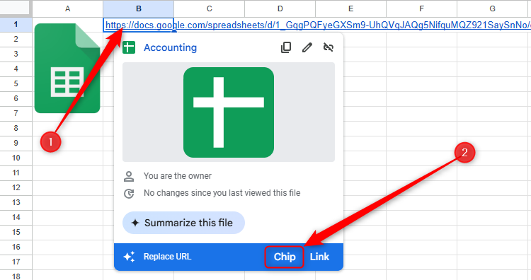 A link is clicked in the Google sheet, and the option to convert the URL into a chip is highlighted.
