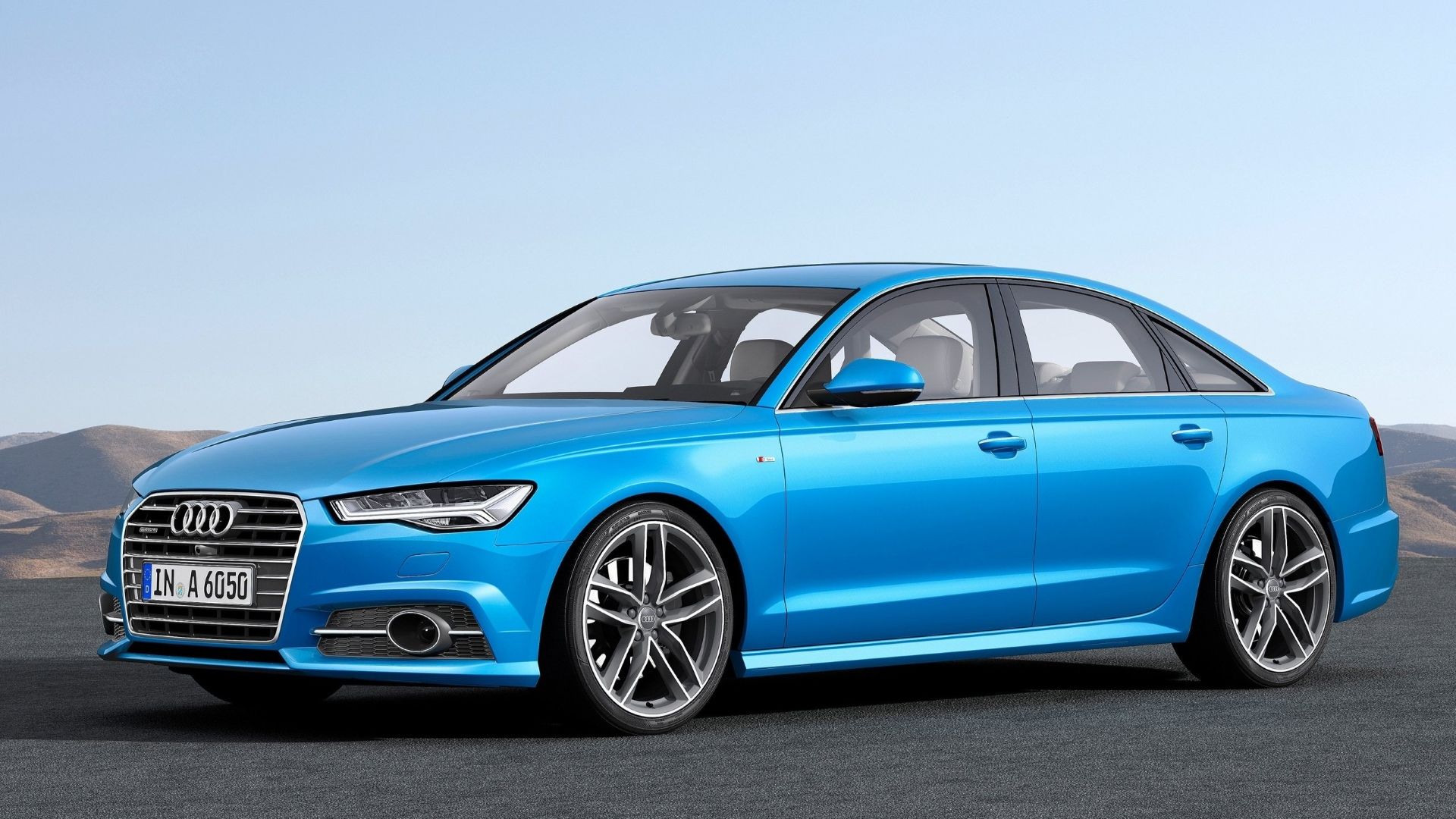 Front 3/4 shot of a 2015 Audi A6