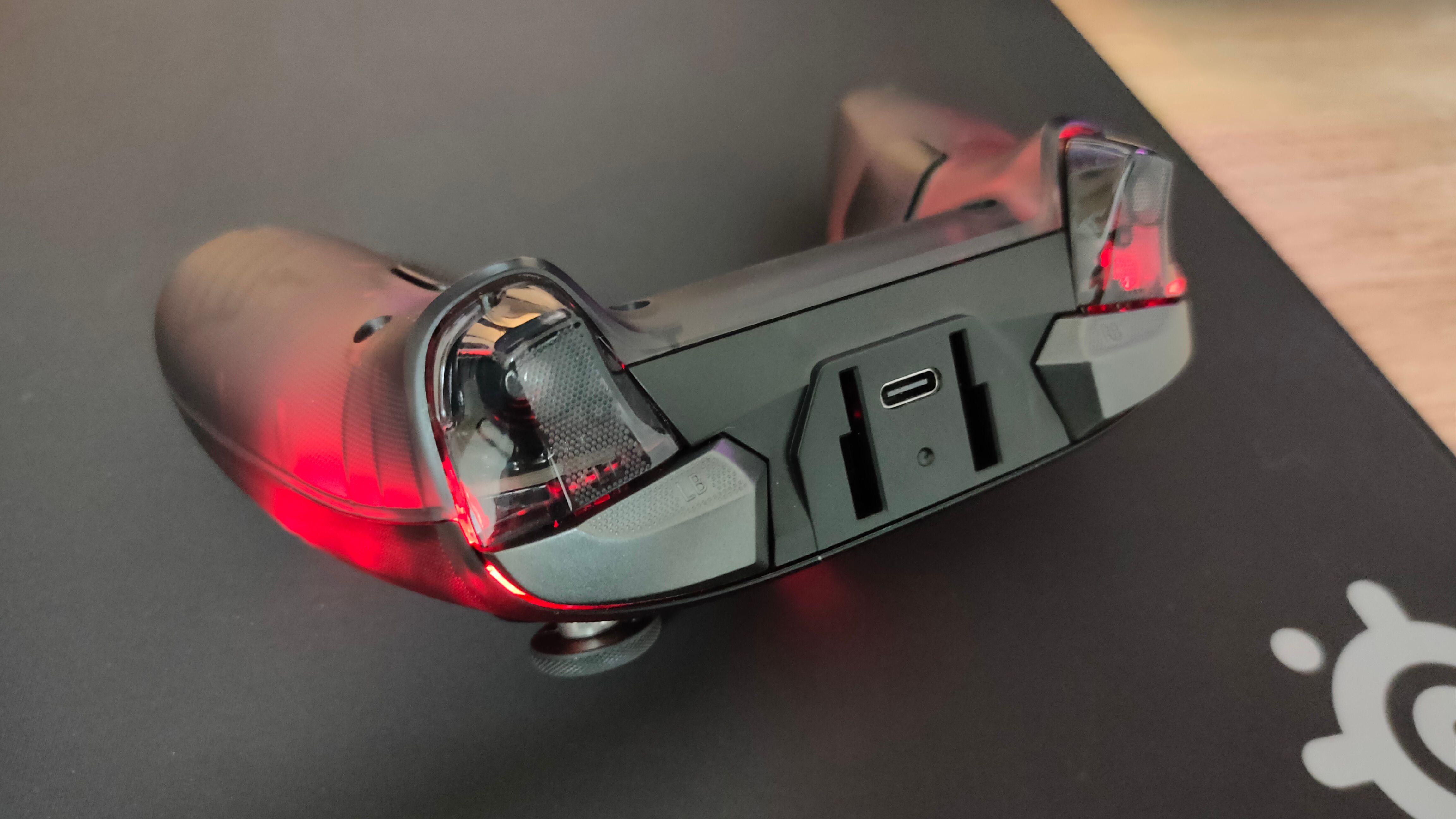 The USB-C charging port on the GameSir Cyclone 2 controller.