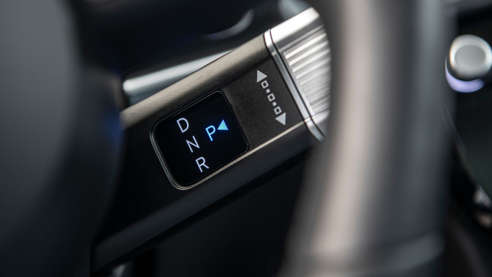 2025 Hyundai Tuxon Phev's close-up shot of the gear selector.