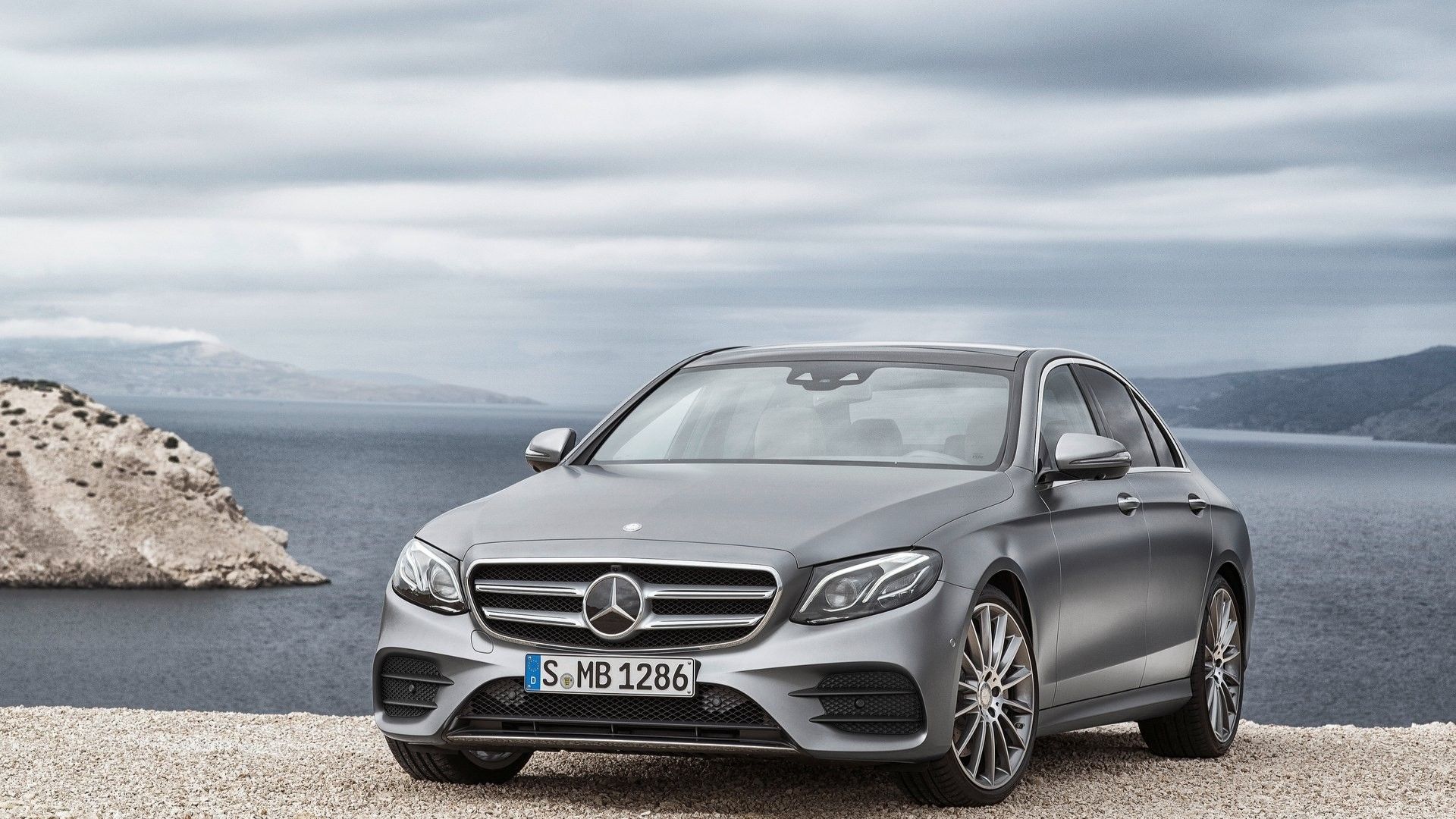 Front 3/4 shot of a 2017 Mercedes-Benz E-Class