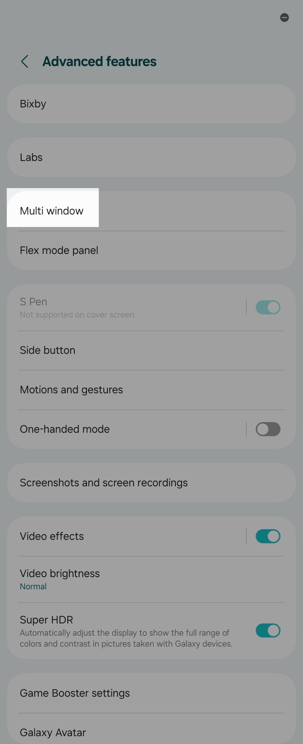 Multi window option in settings on a Galaxy Z Fold 6.