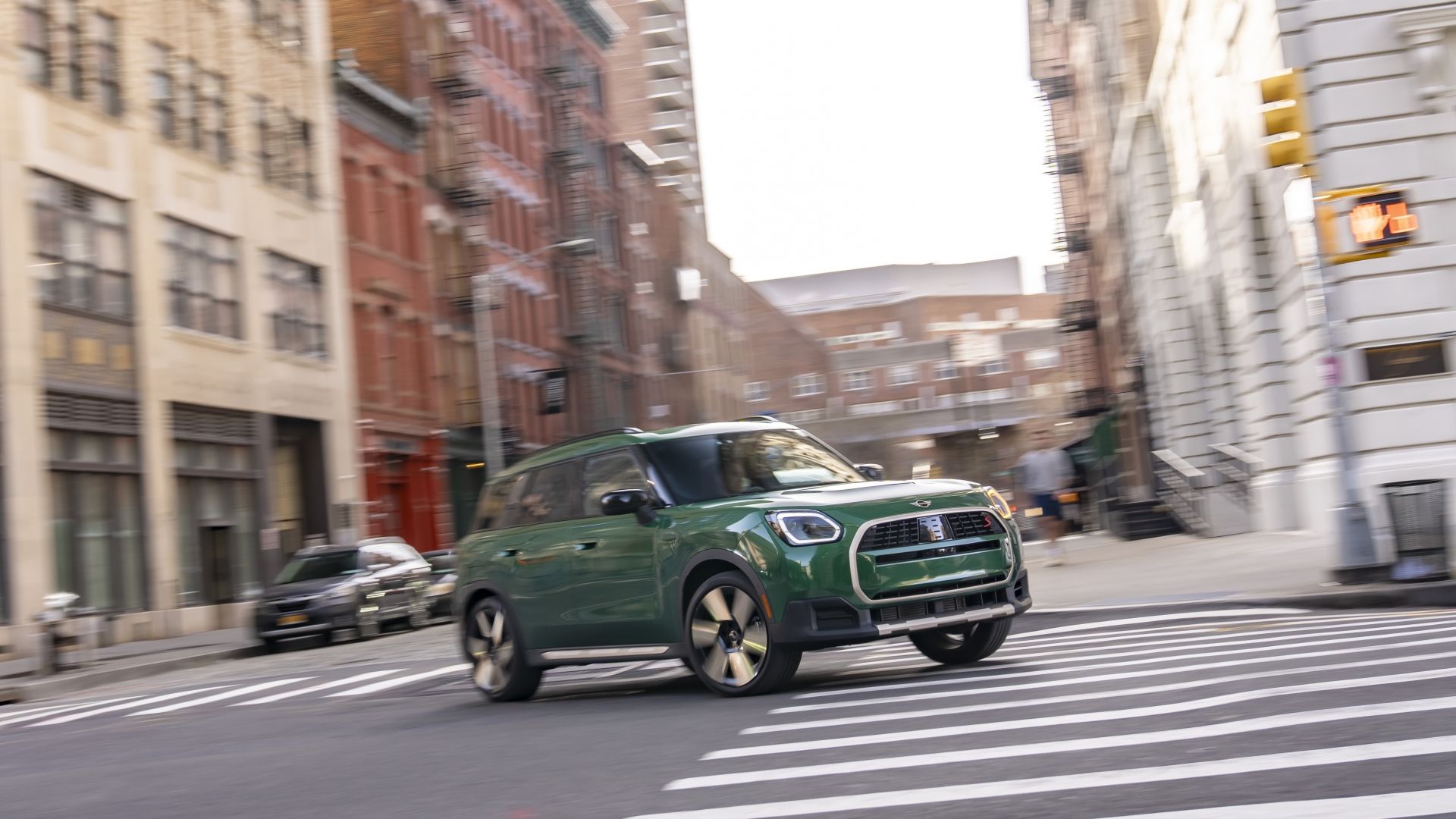 Front 3/4 actin shot of a2025 Mini Country 