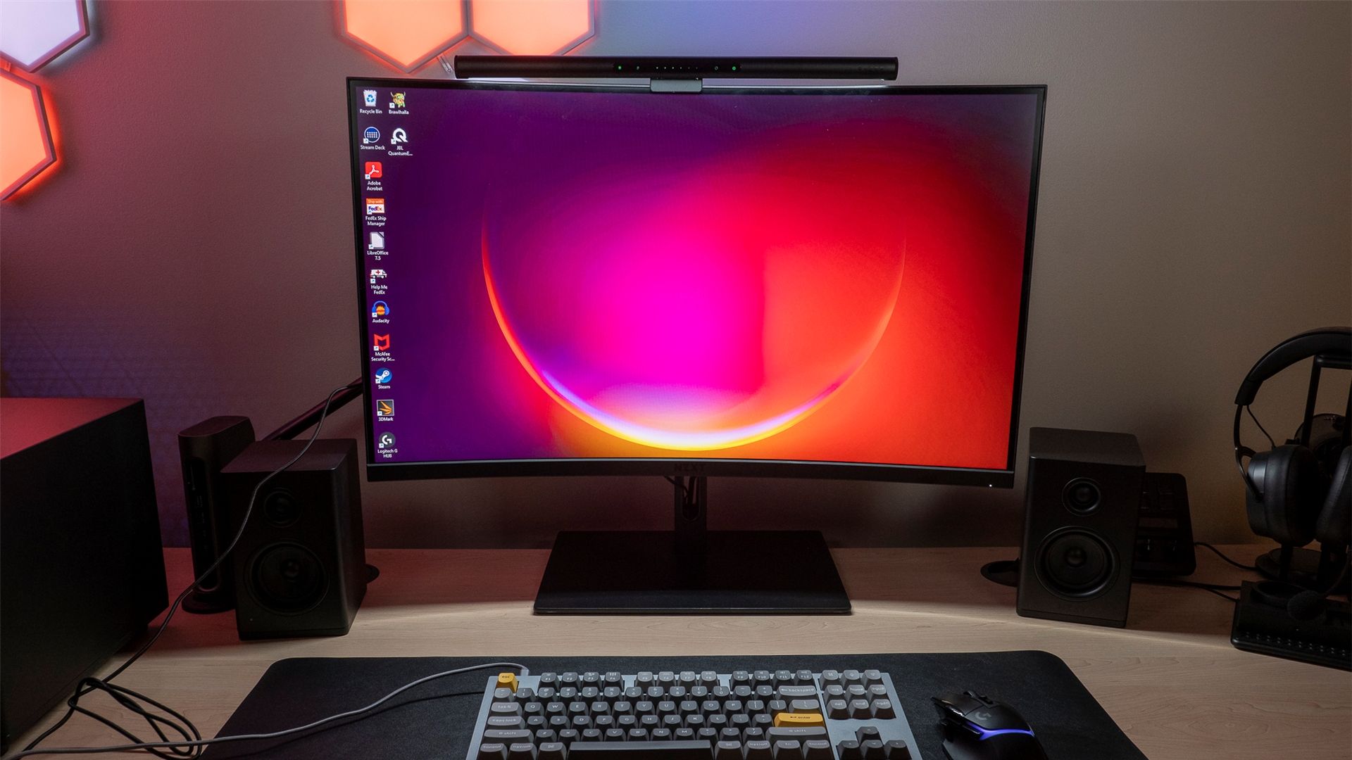 I Thought More Monitors Meant Better Productivity, It Turns Out I Was Wrong.