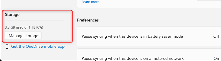 The OneDrive storage information is displayed in the OneDrive Settings window.