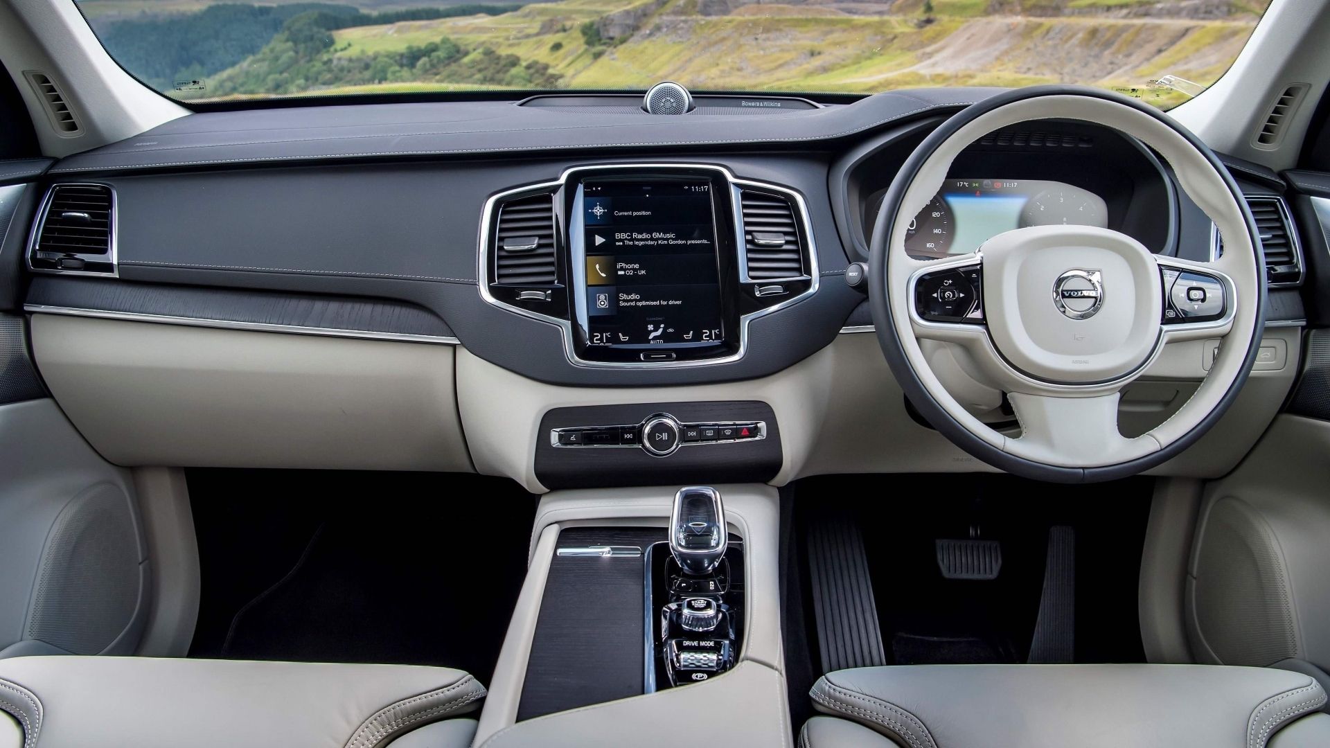 Interior shot of the dashboard in a 2020 Volvo XC90