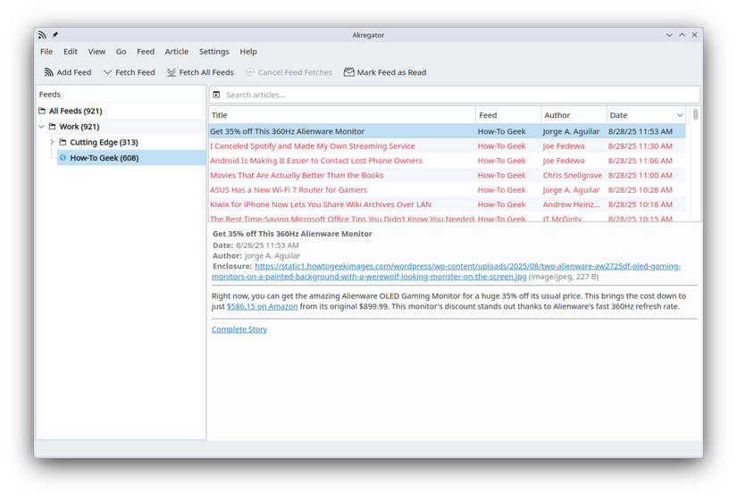 Akregator app with news articles from How-To Geek.