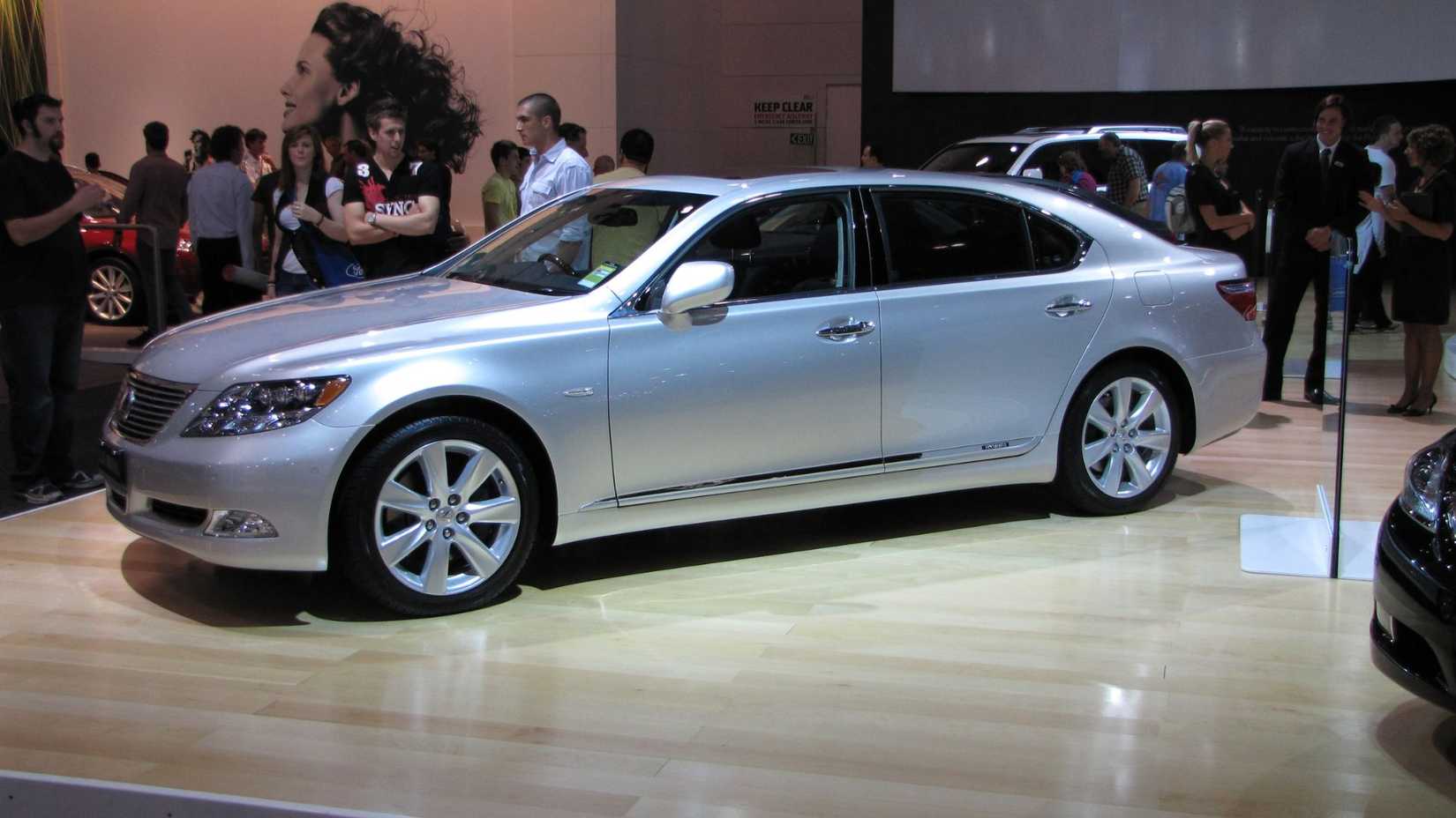 Static front 3/4 shot of a silver Lexus LS 600h L on stage during the 2009 Melbourne Motor Show 2009.