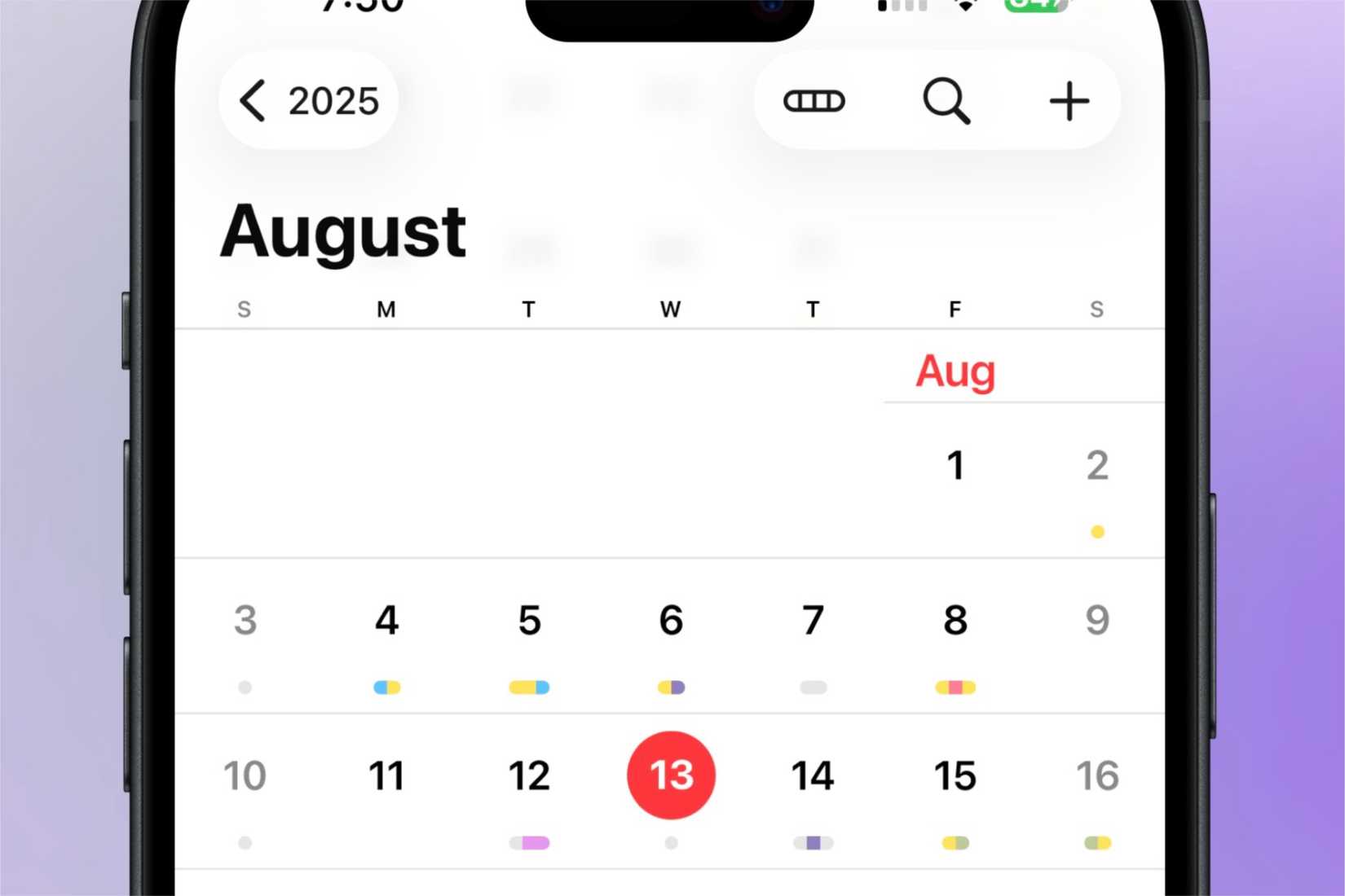 Le mois d'août est présenté sur un iPhone dans le calendrier Apple avec diverses dates ayant des rendez-vous et des tâches.