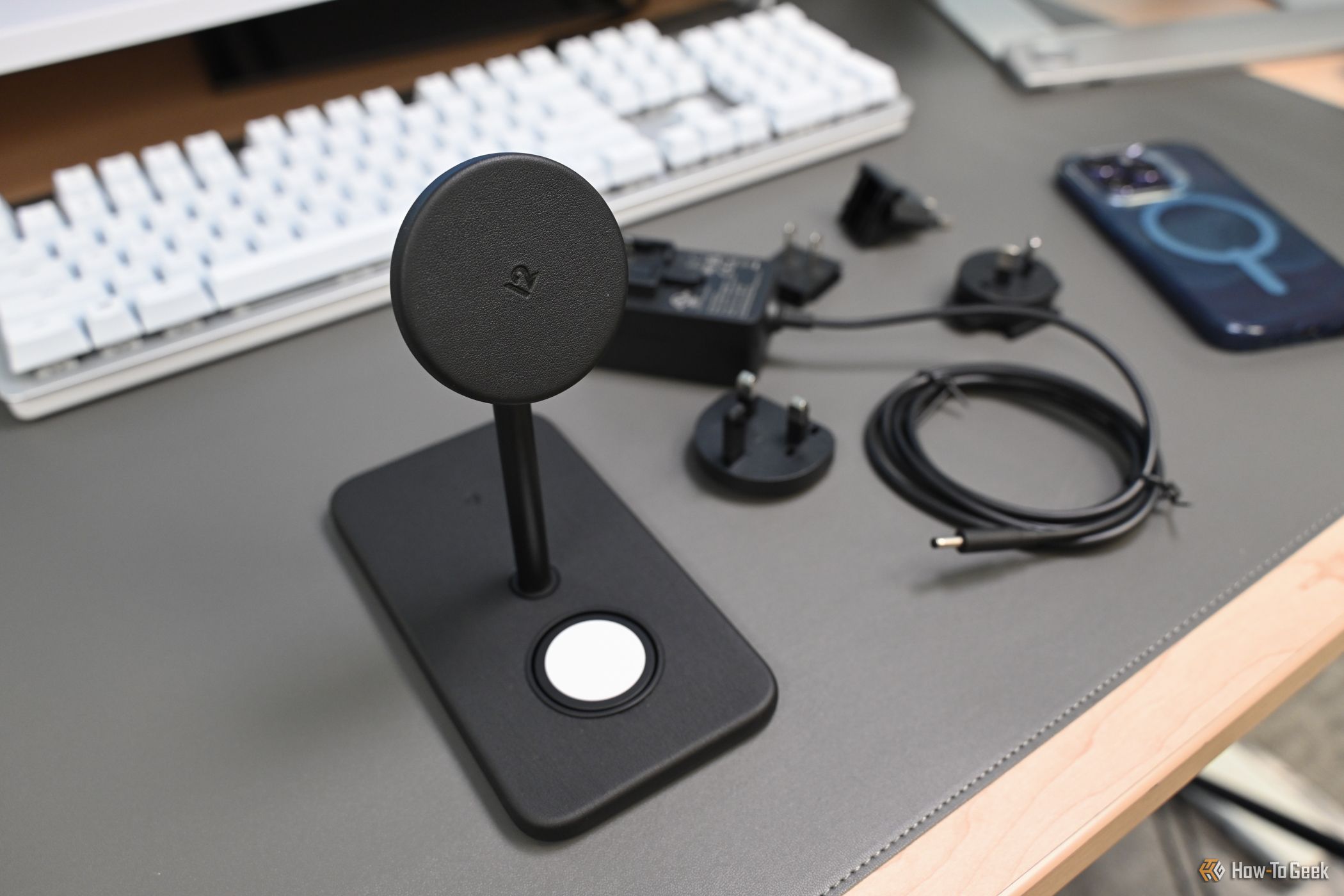 Twelve South HiRise 3 Deluxe on a desk with its power accessories