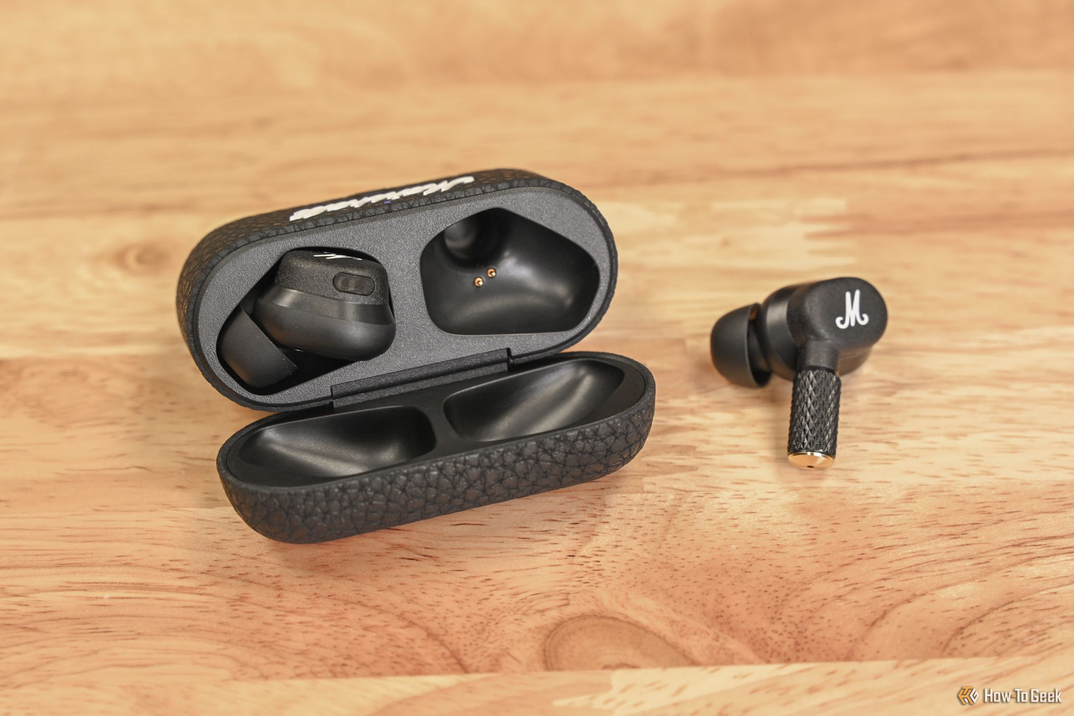 The Marshall Motif II ANC earbuds and case