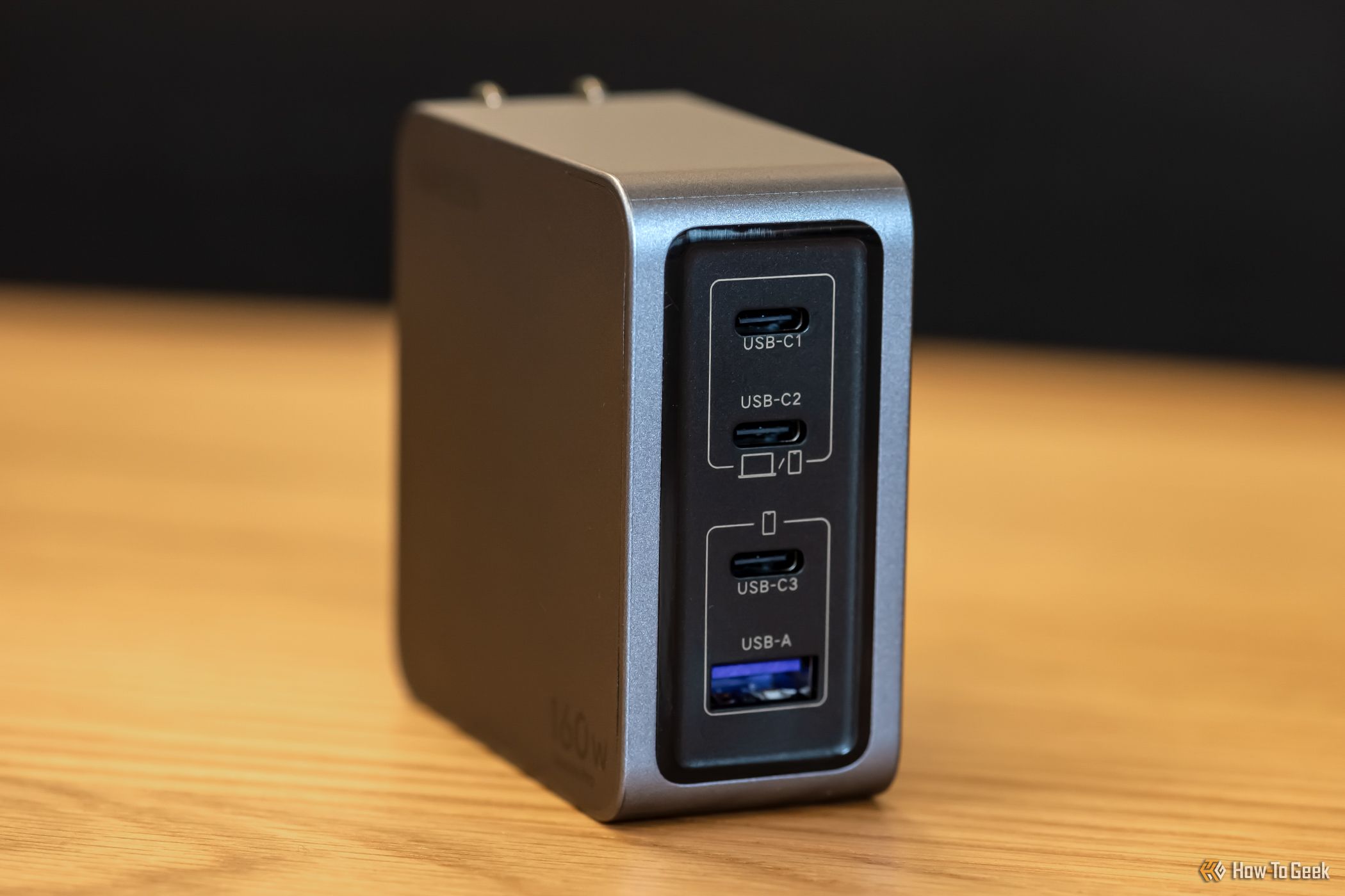 Ugreen presenta el Nexode Pro GaN: un cargador de 160 W con cuatro puertos  USB por 60 dólares