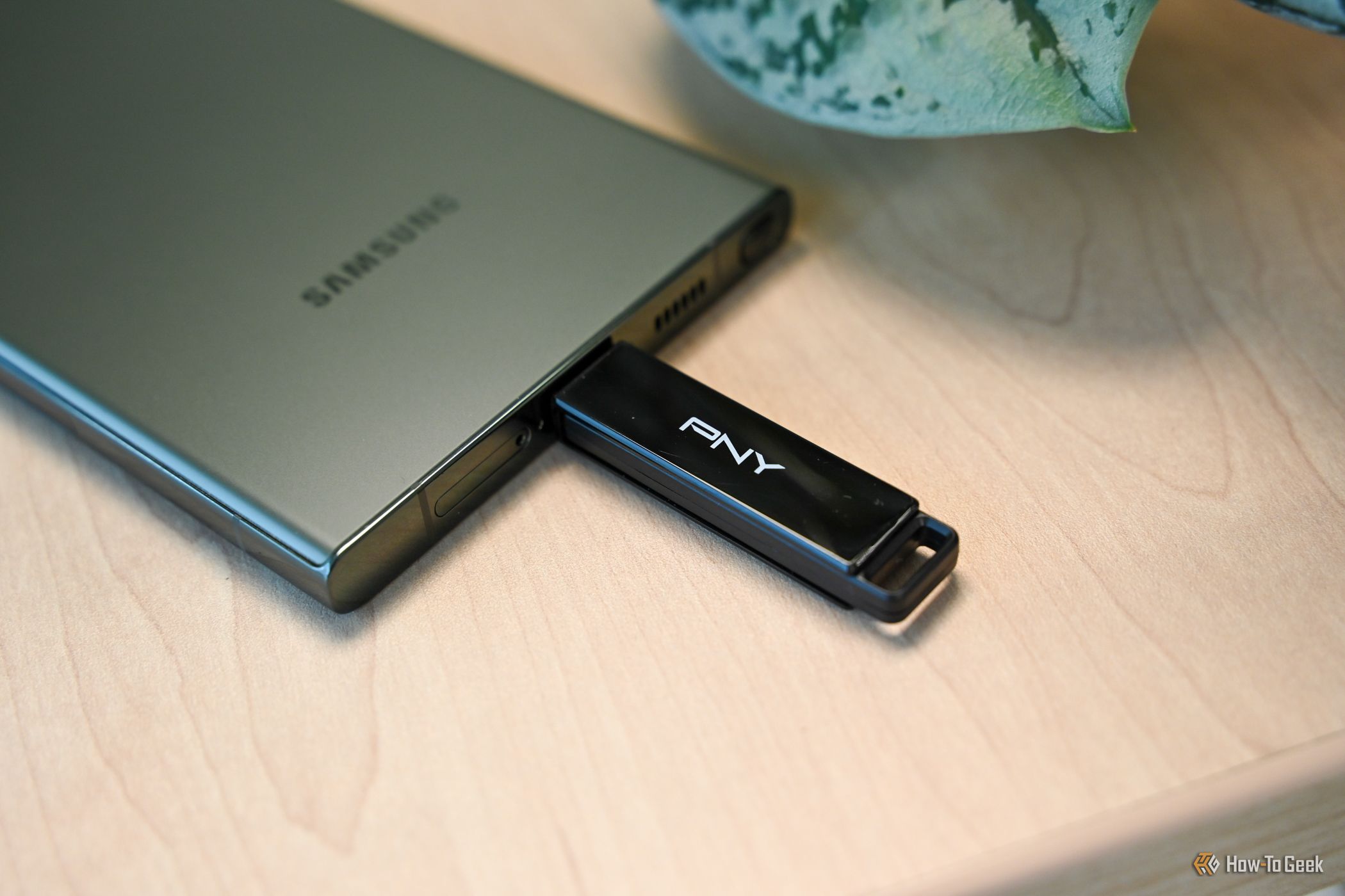 The PNY Elite-X Type C Flash Drive plugged into a Samsung phone