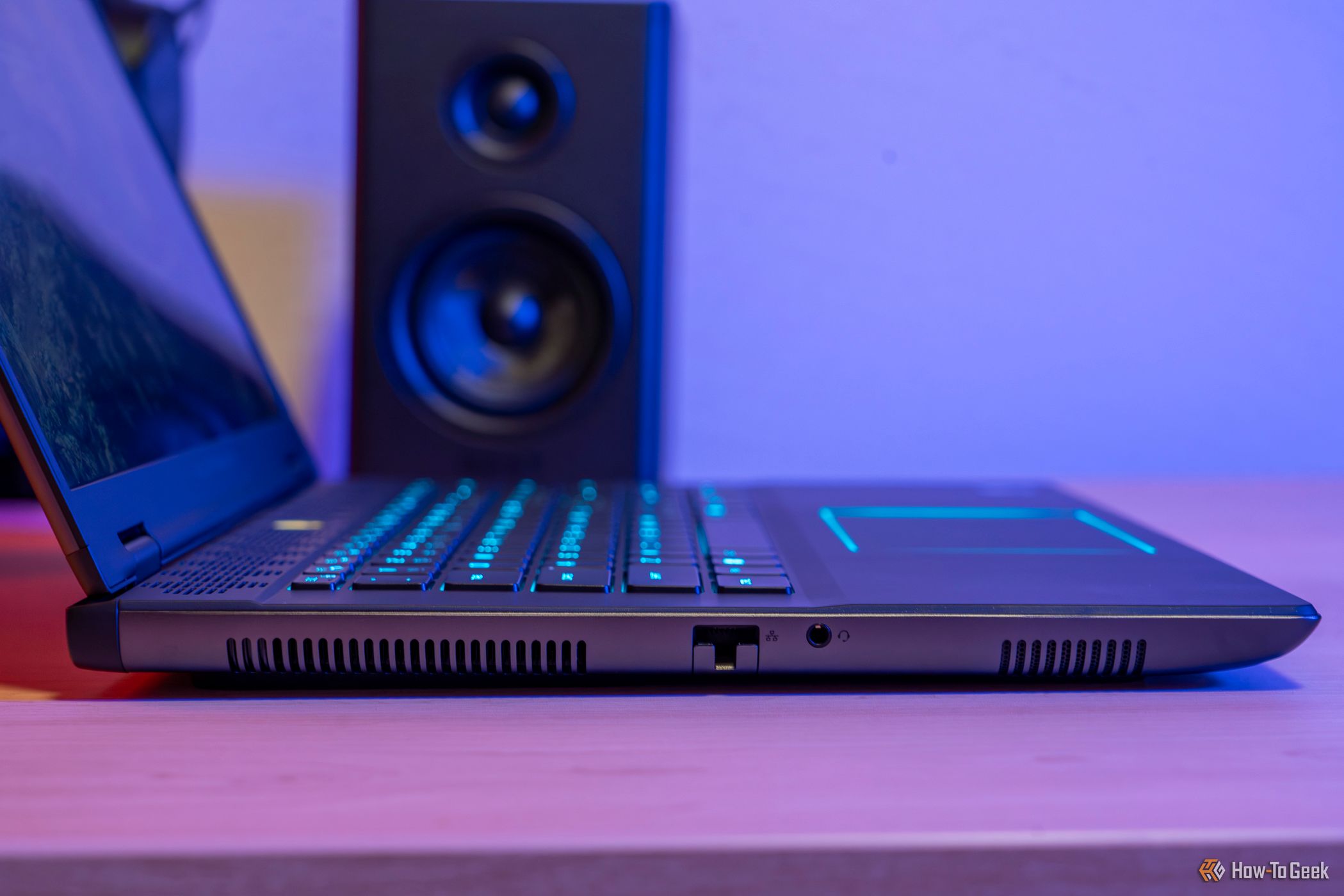 Left side of the Alienware m16 R2.
