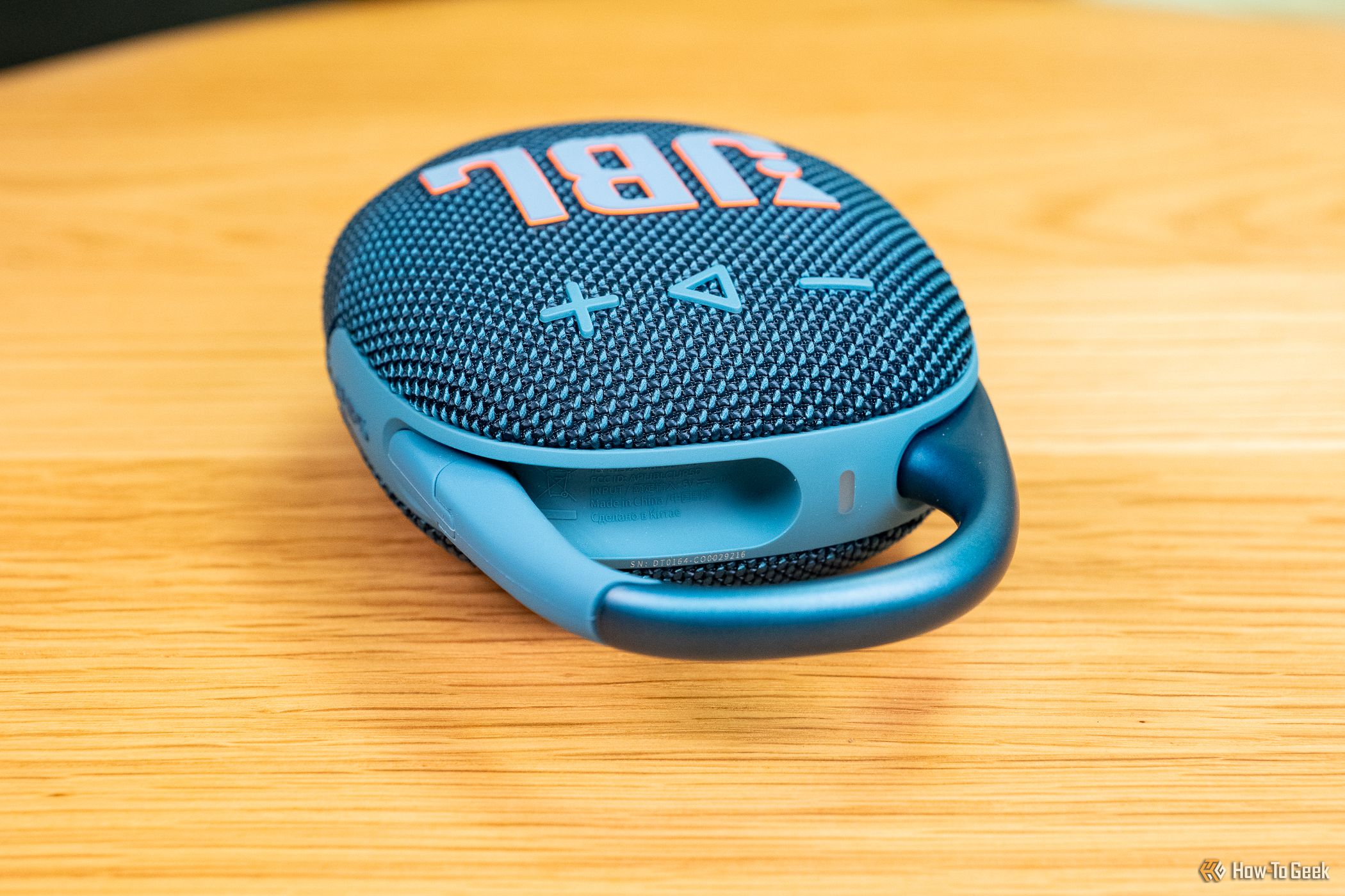 le-jbl-clip-5-est-mon-nouveau-haut-parleur-bluetooth-de-poche-pr-f-r