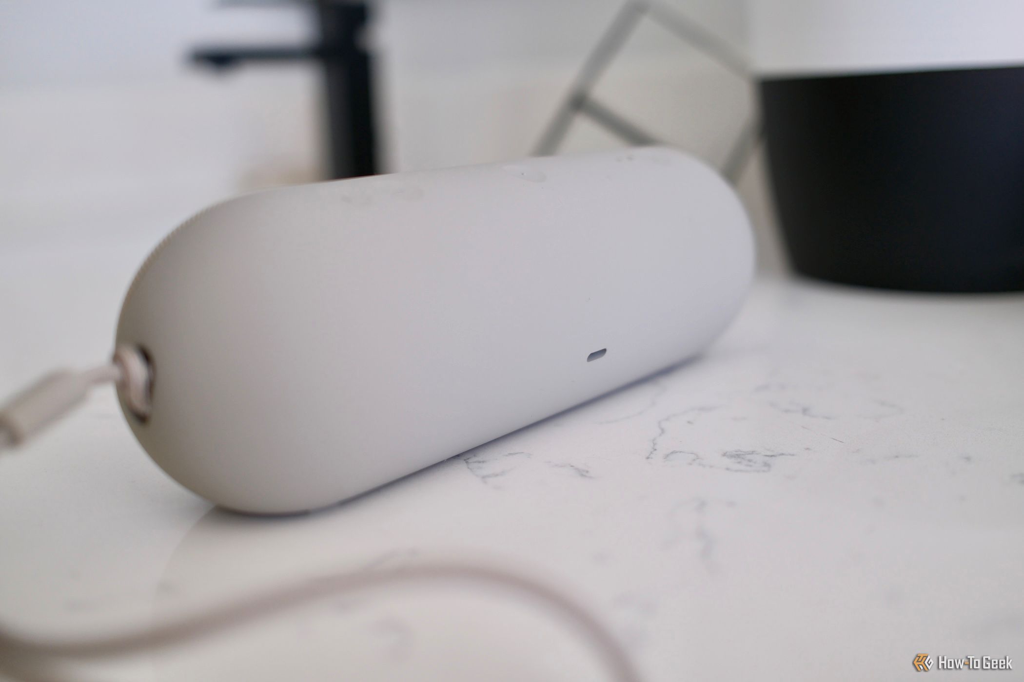 Beats Pill usb-c port on the back