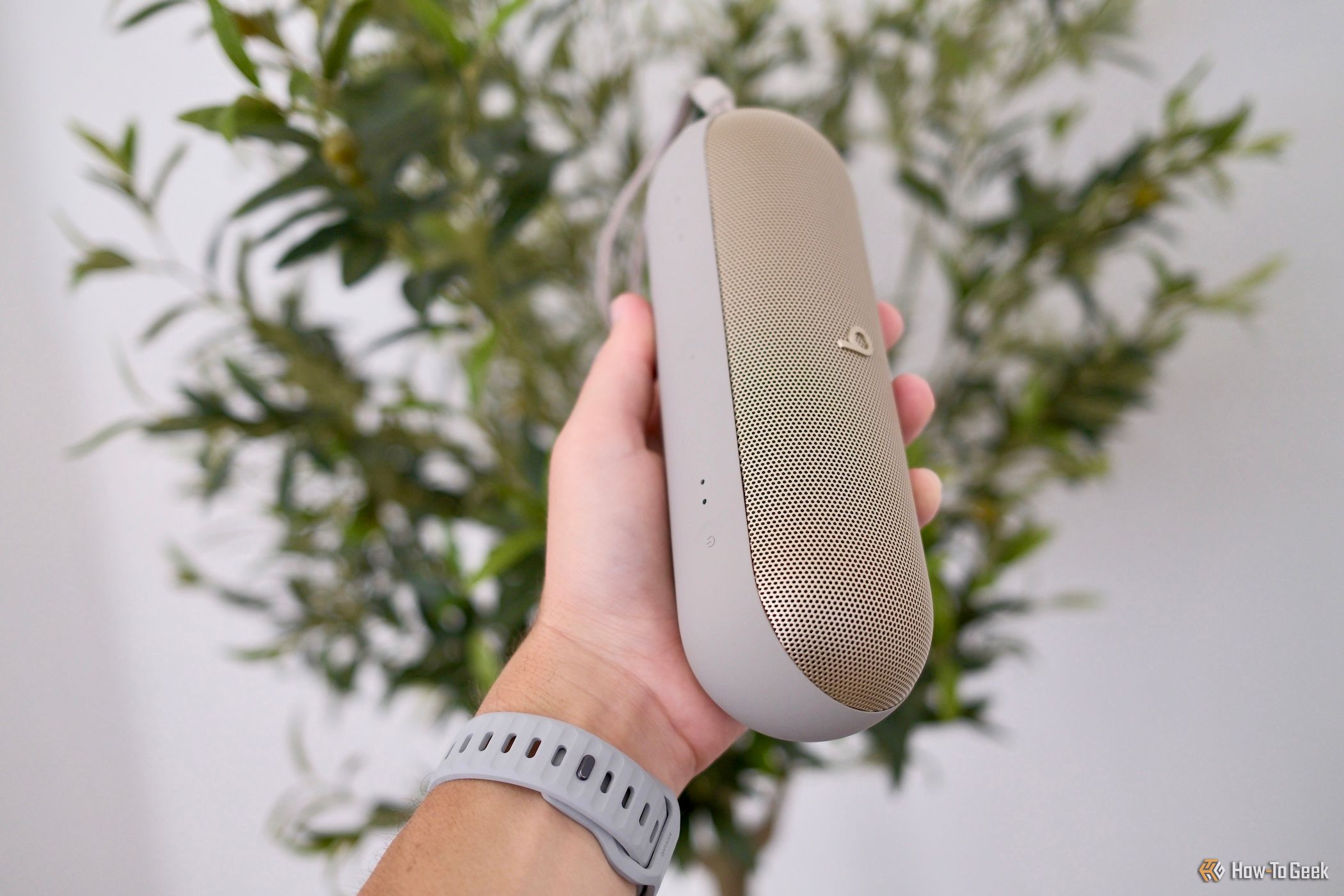 Apple's Beats Pill Speaker Is Heavily Discounted Right Now