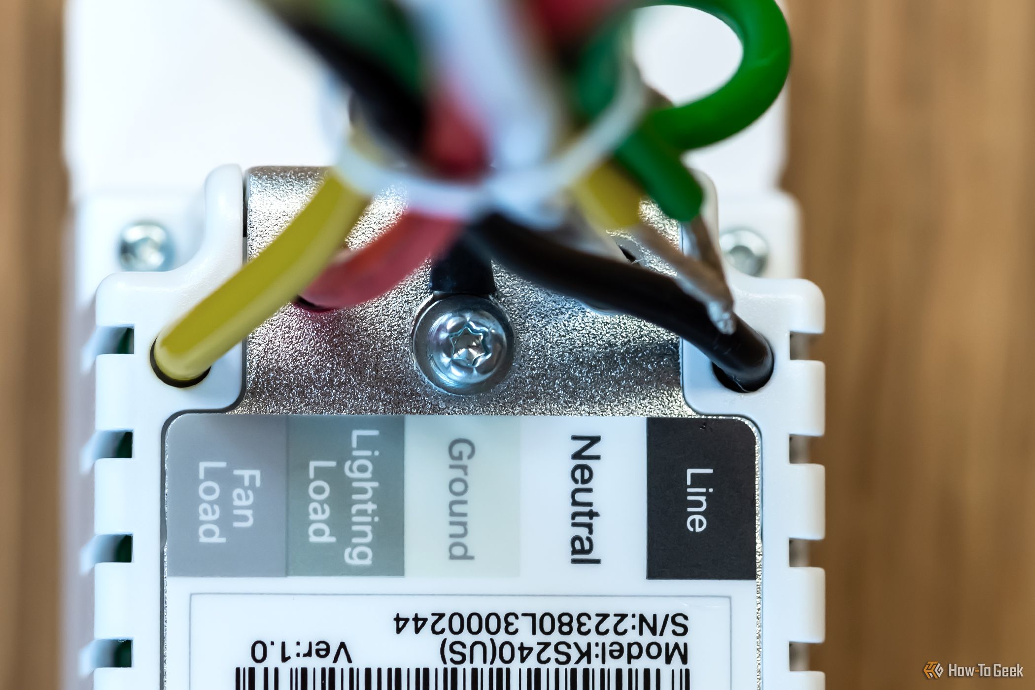 The wiring labels of the TP-Link Kasa KS240 Smart Controller